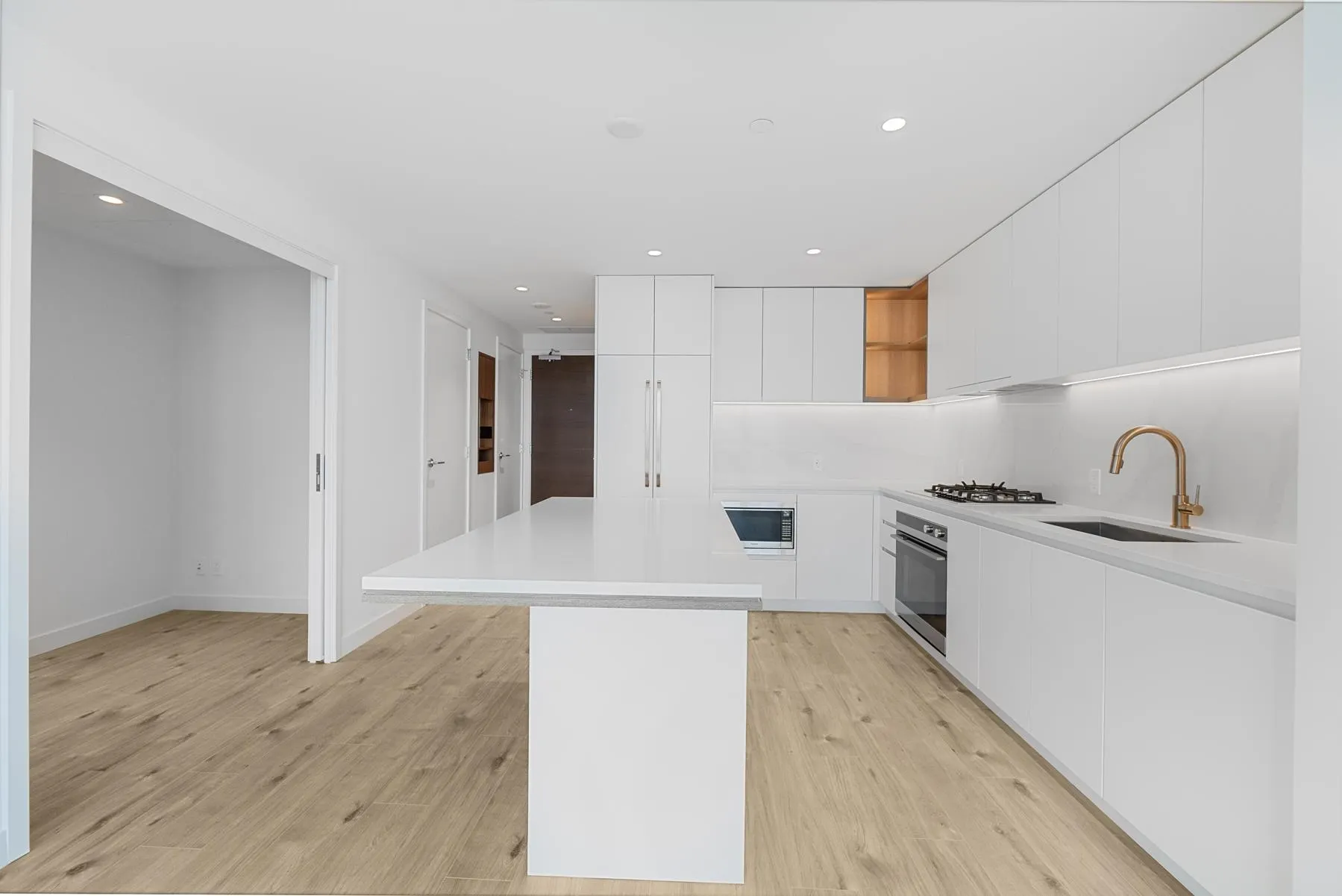 4004 720 Farrow Street