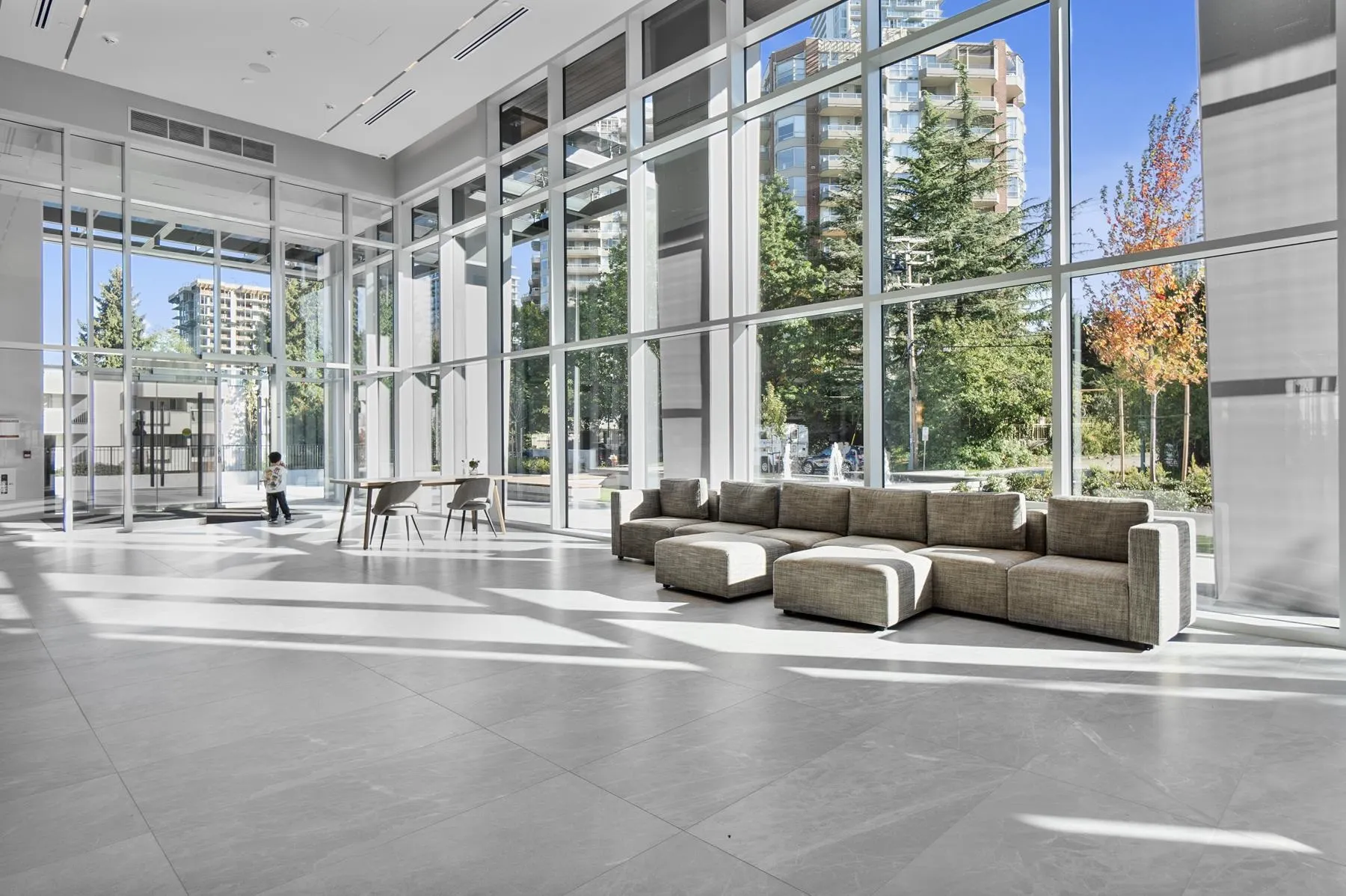 4004 720 Farrow Street