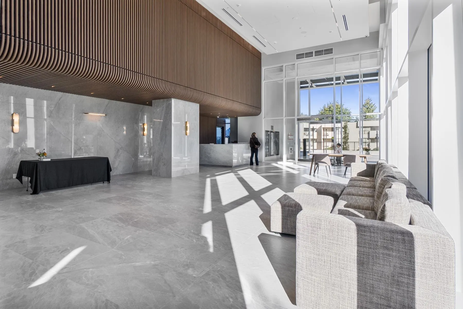 4004 720 Farrow Street