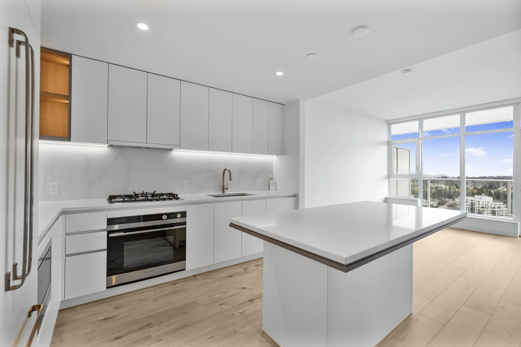 4004 720 Farrow Street