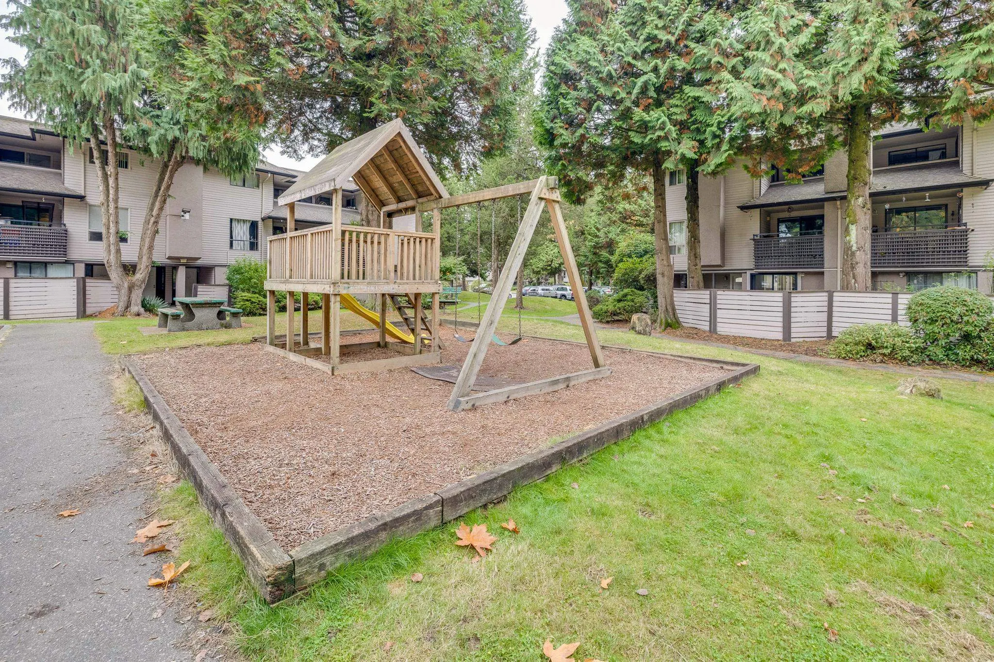 14834 Holly Park Lane