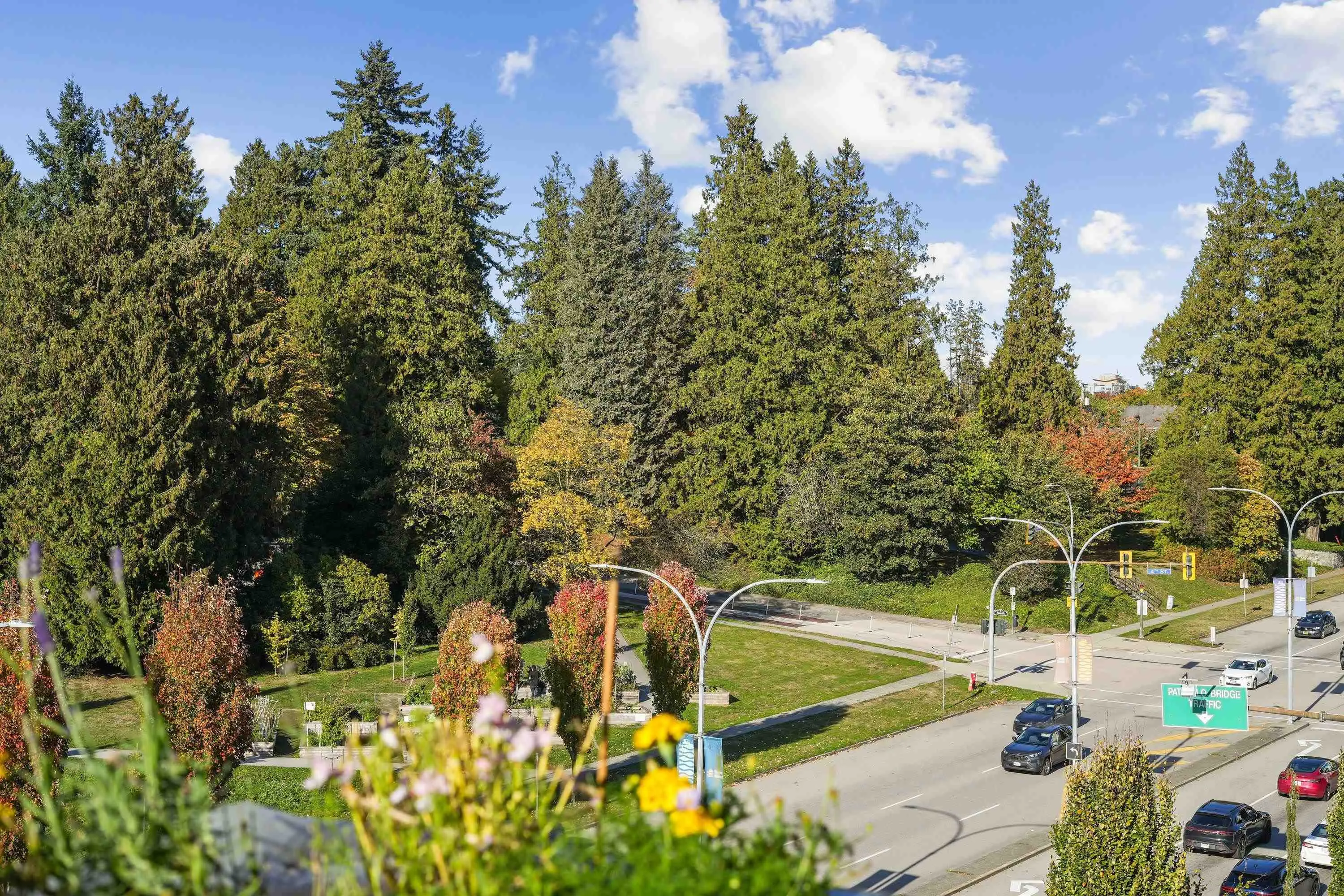 607 500 Royal Avenue