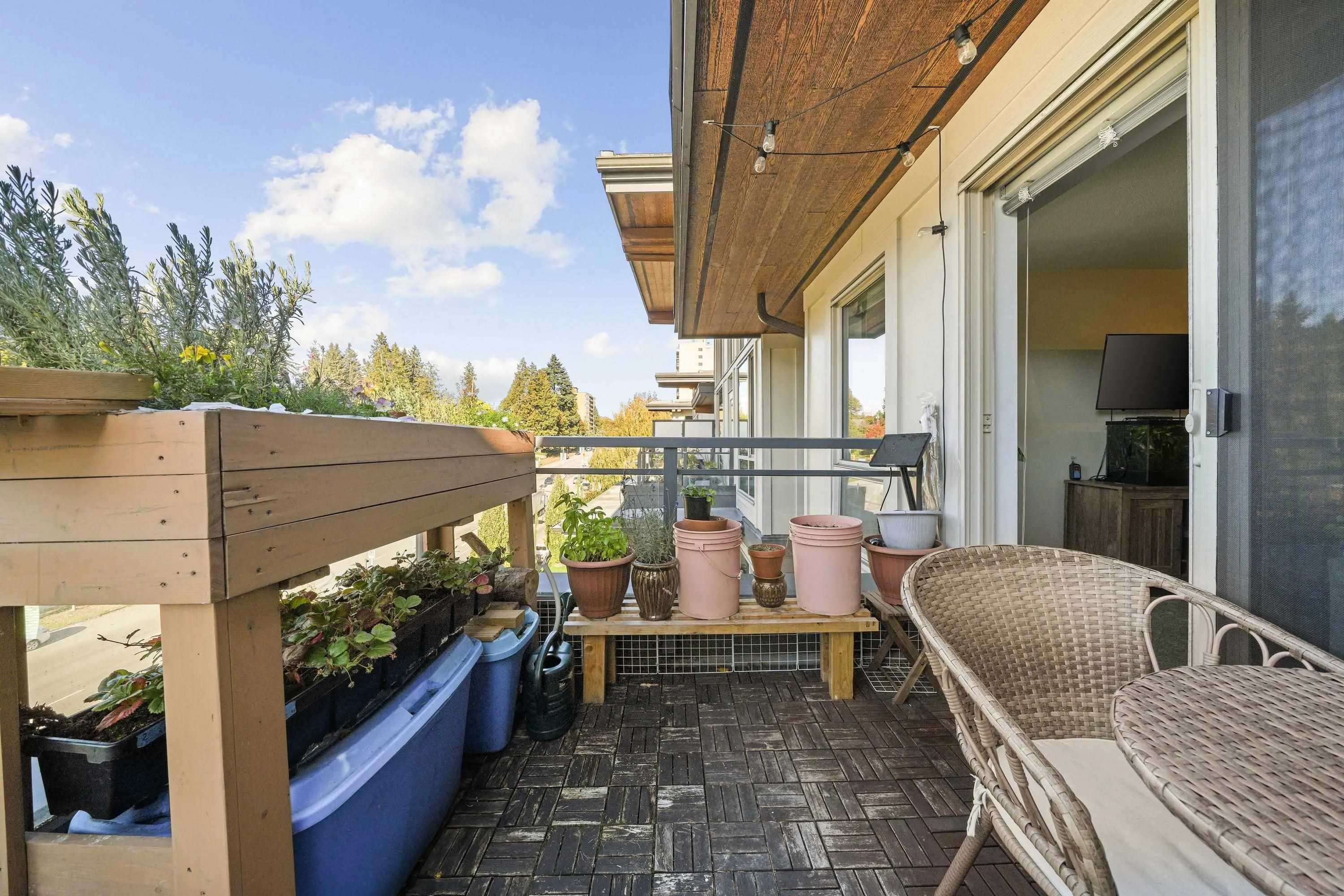 607 500 Royal Avenue