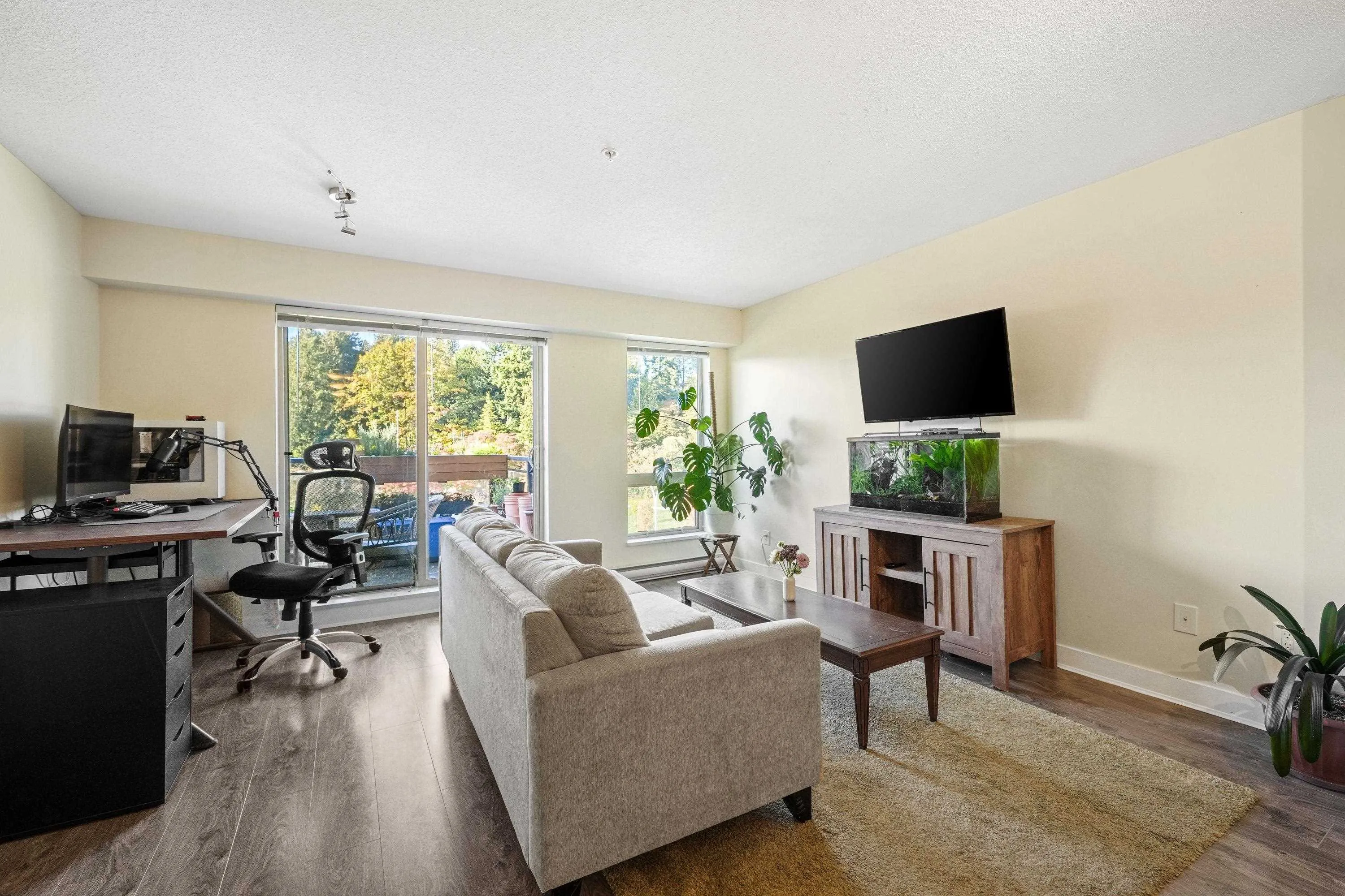 607 500 Royal Avenue