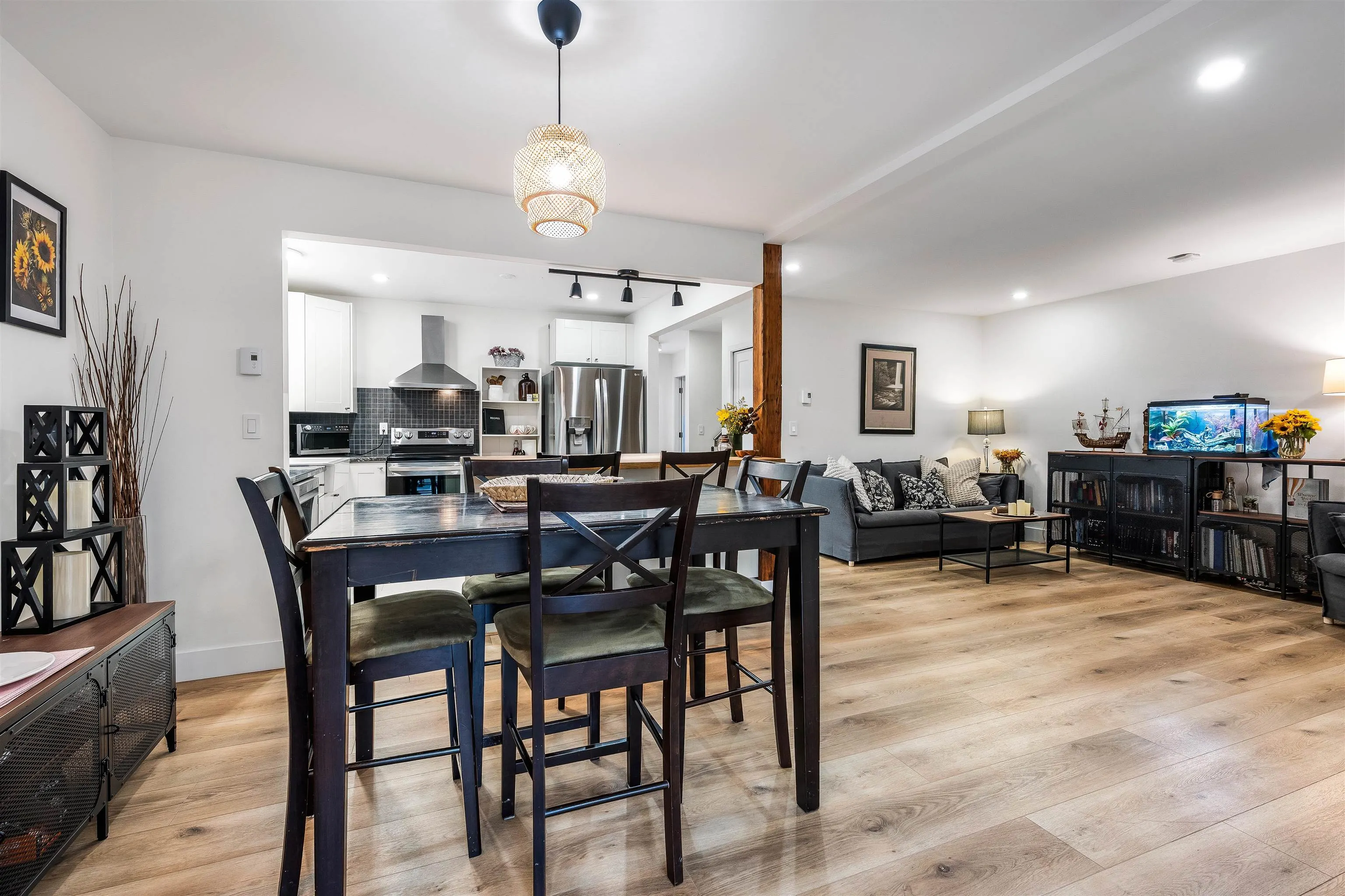 8542 Mccutcheon Avenue