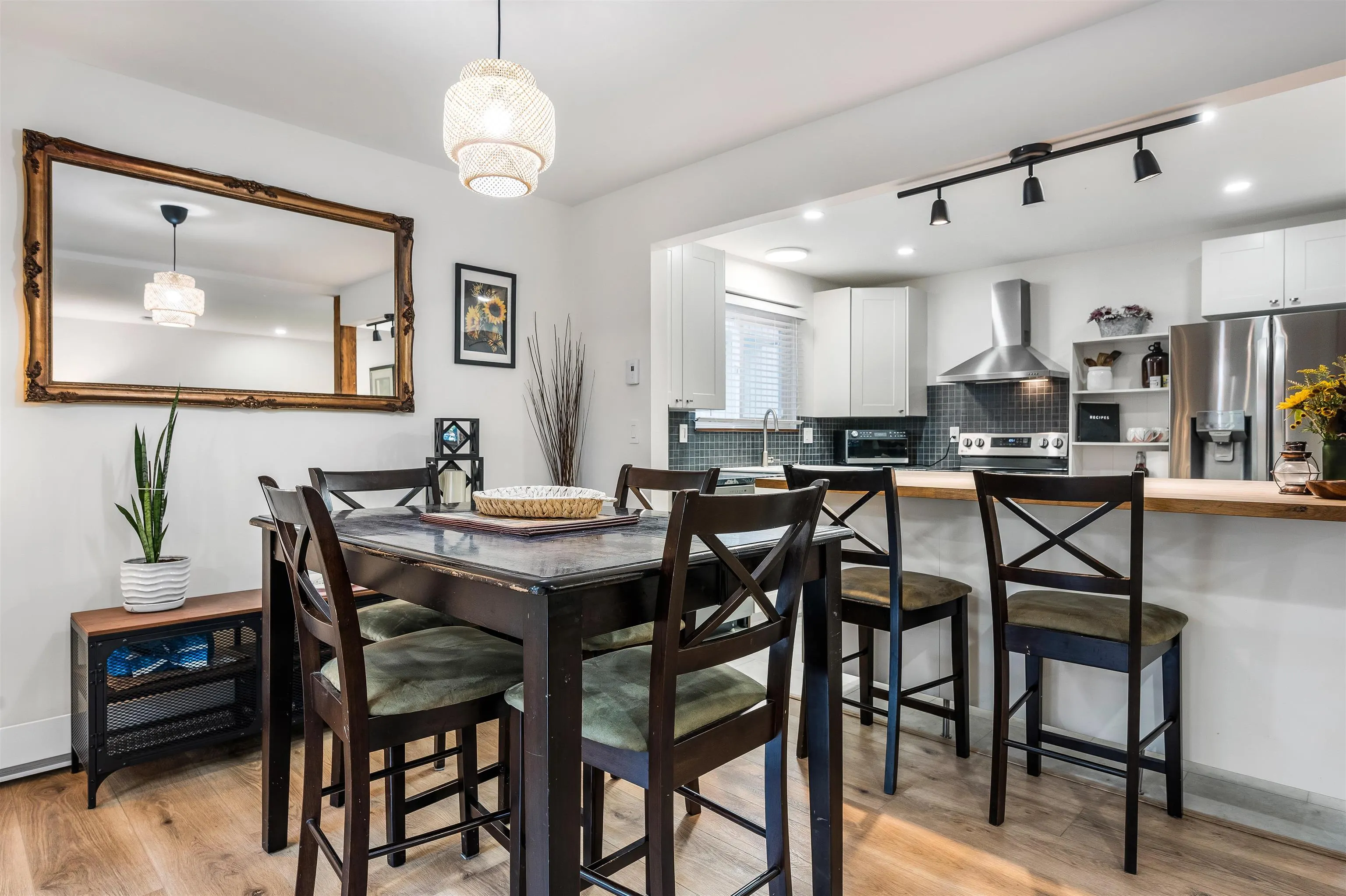 8542 Mccutcheon Avenue