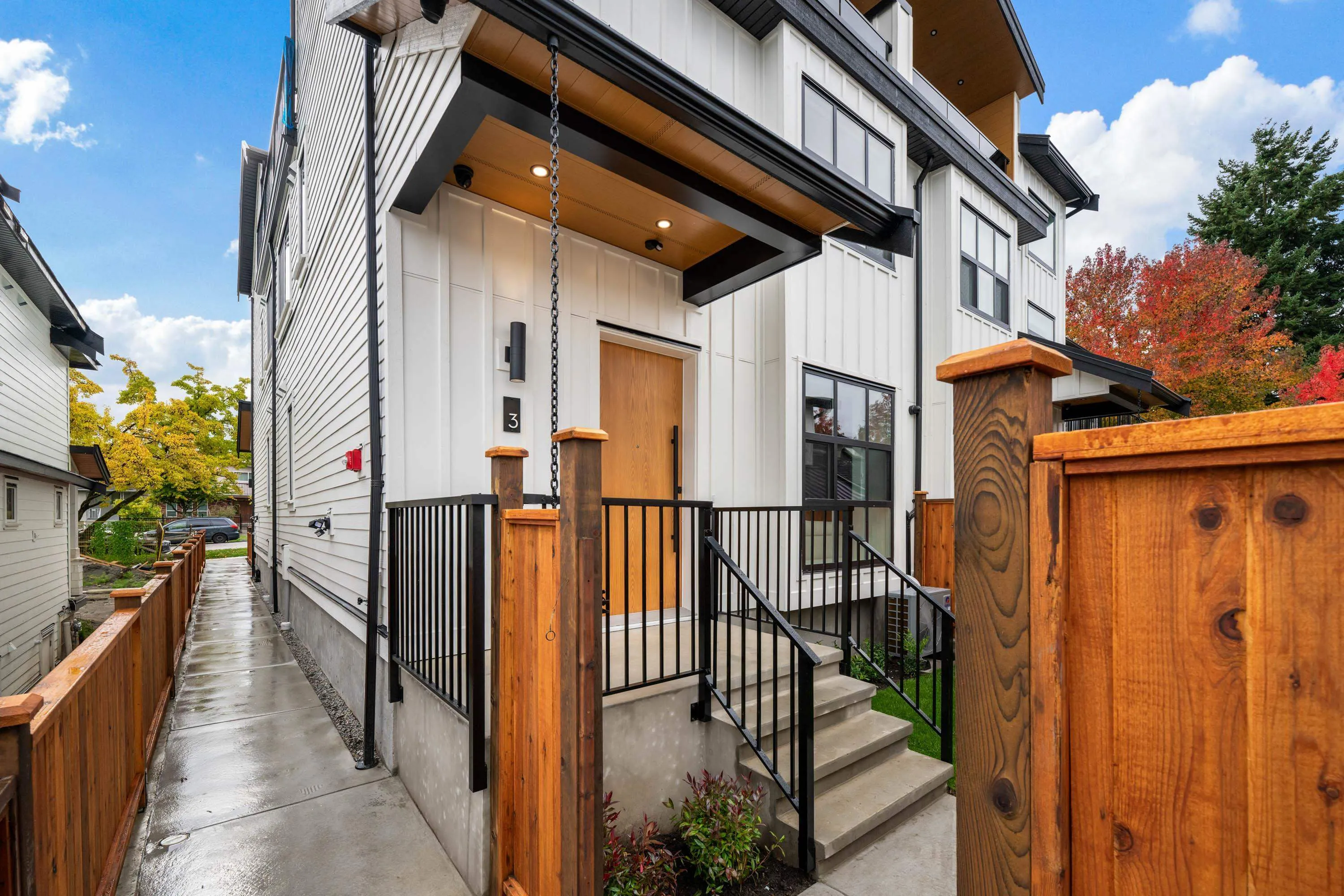 3 3065 Charles Street