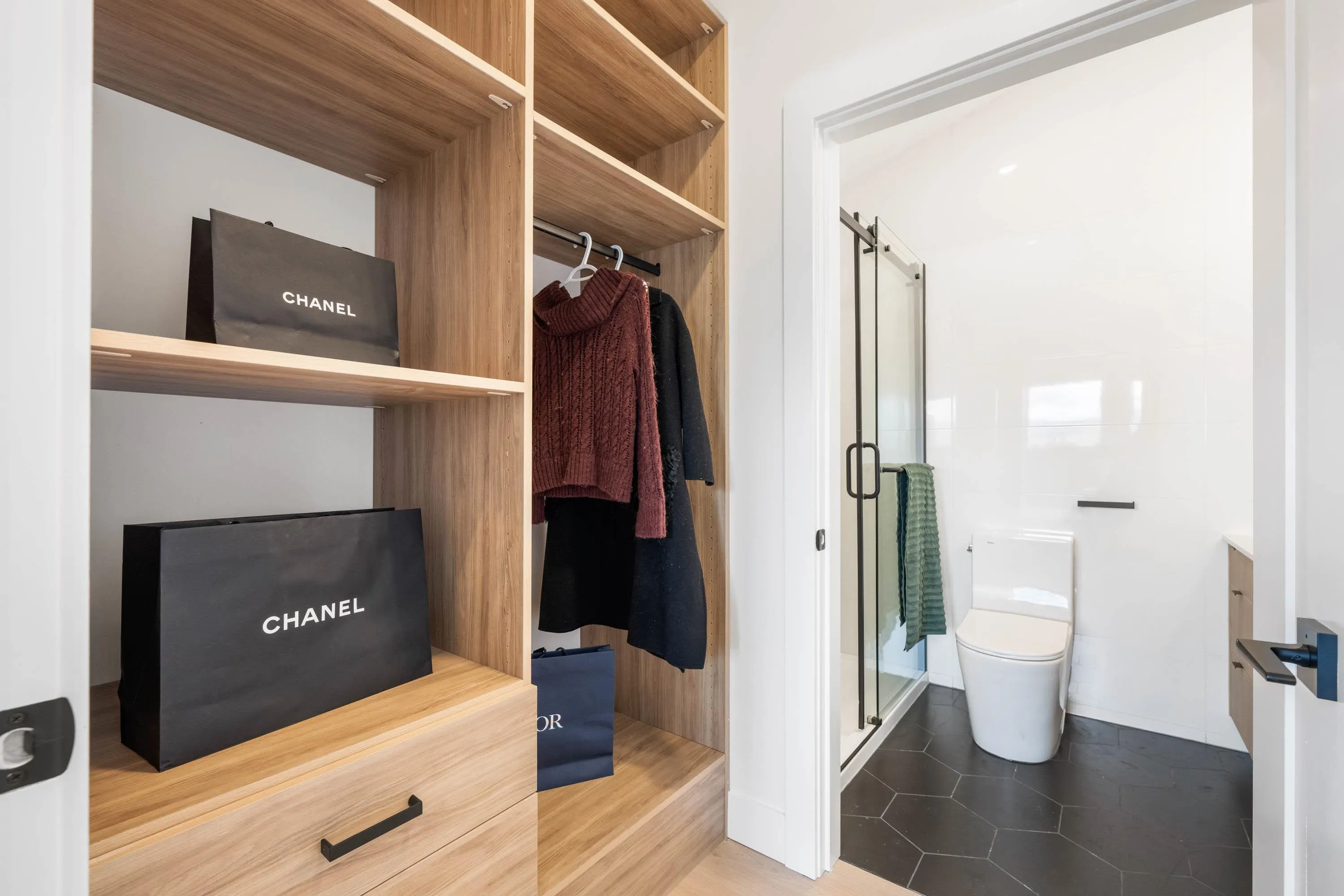 3 3065 Charles Street