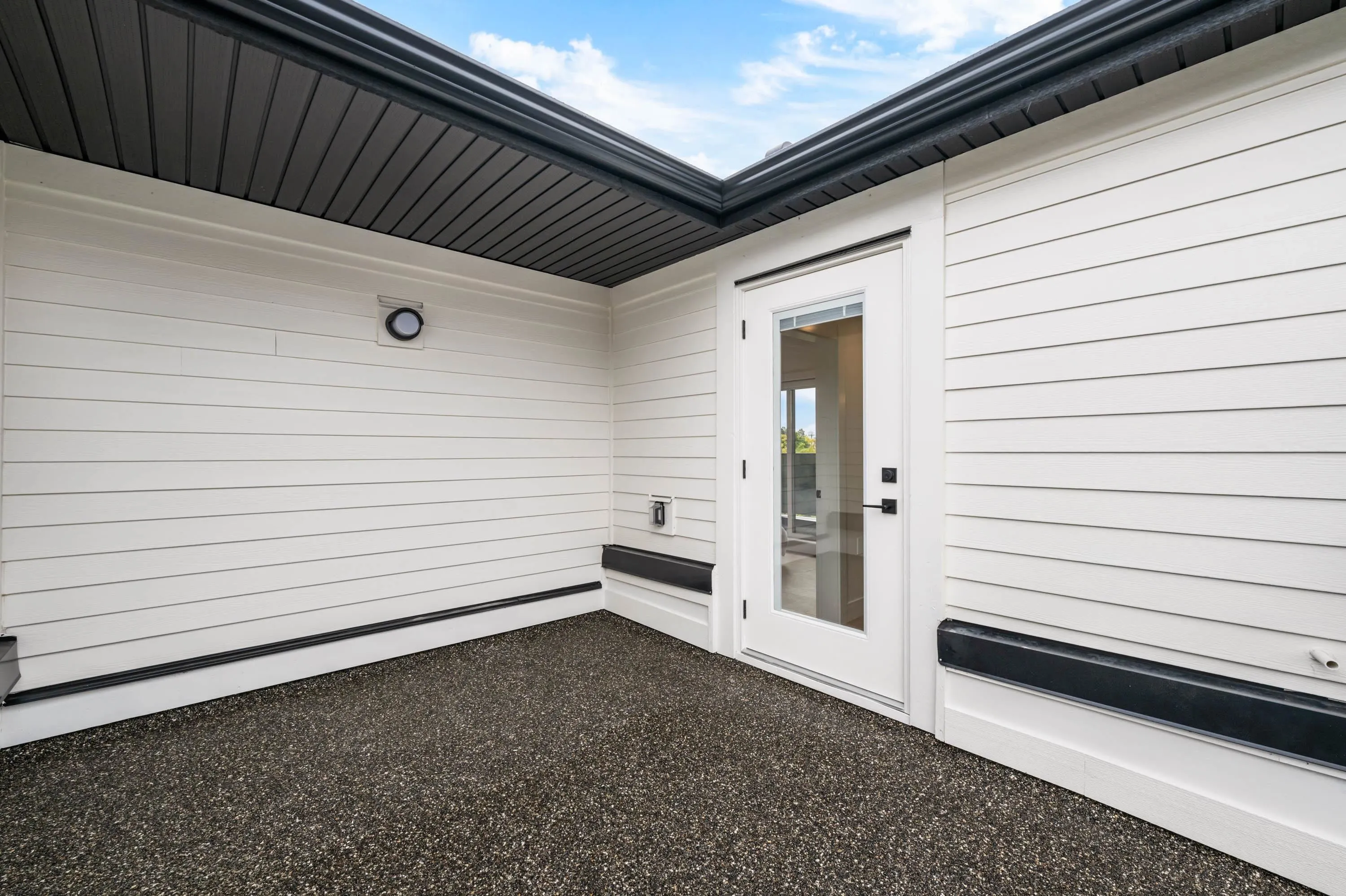 1 3065 Charles Street