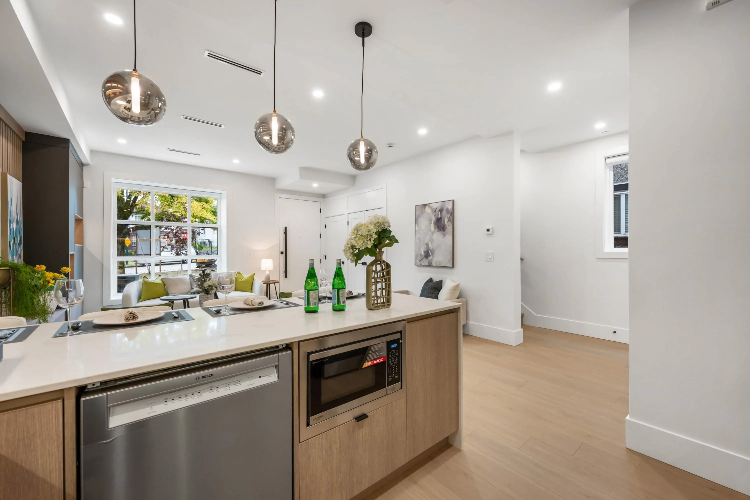 1 3065 Charles Street