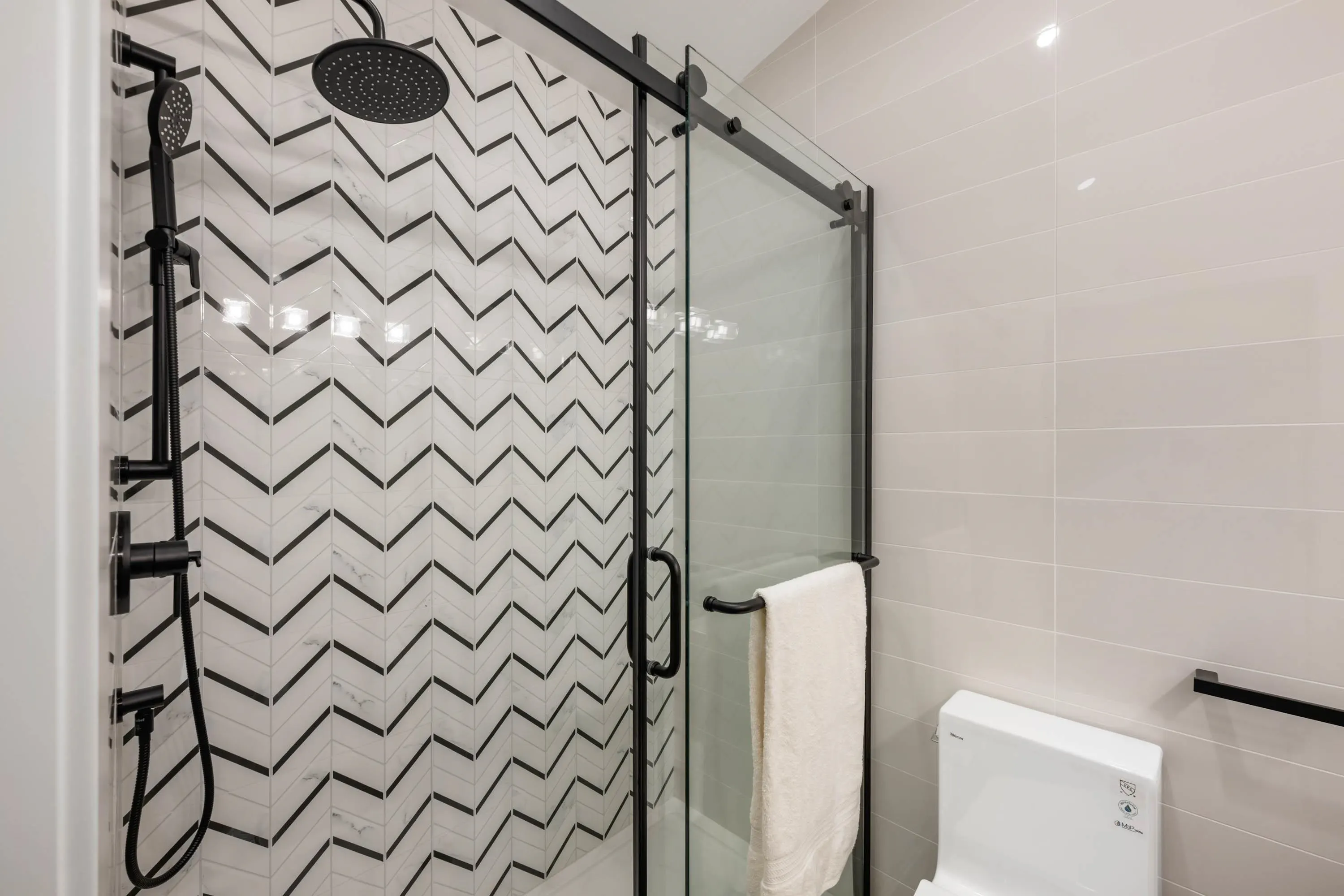 1 3065 Charles Street