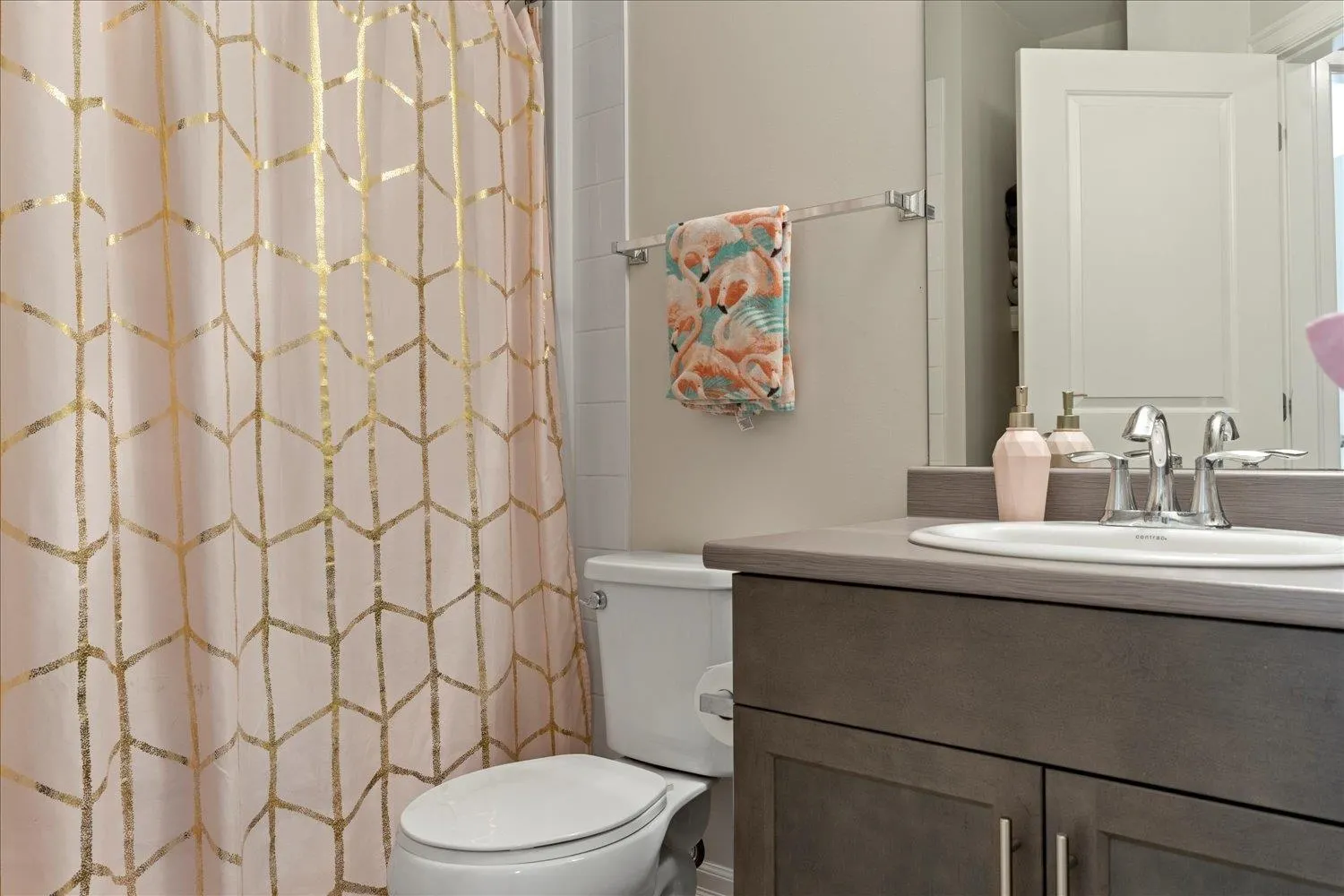 62 6026 Lindeman Street