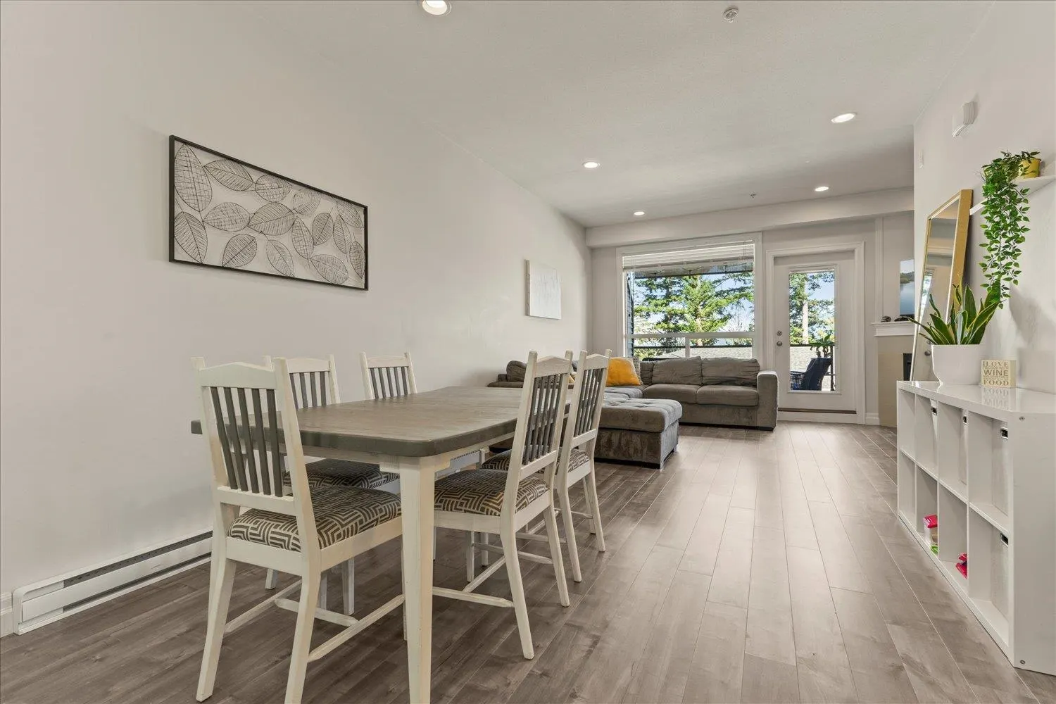 62 6026 Lindeman Street