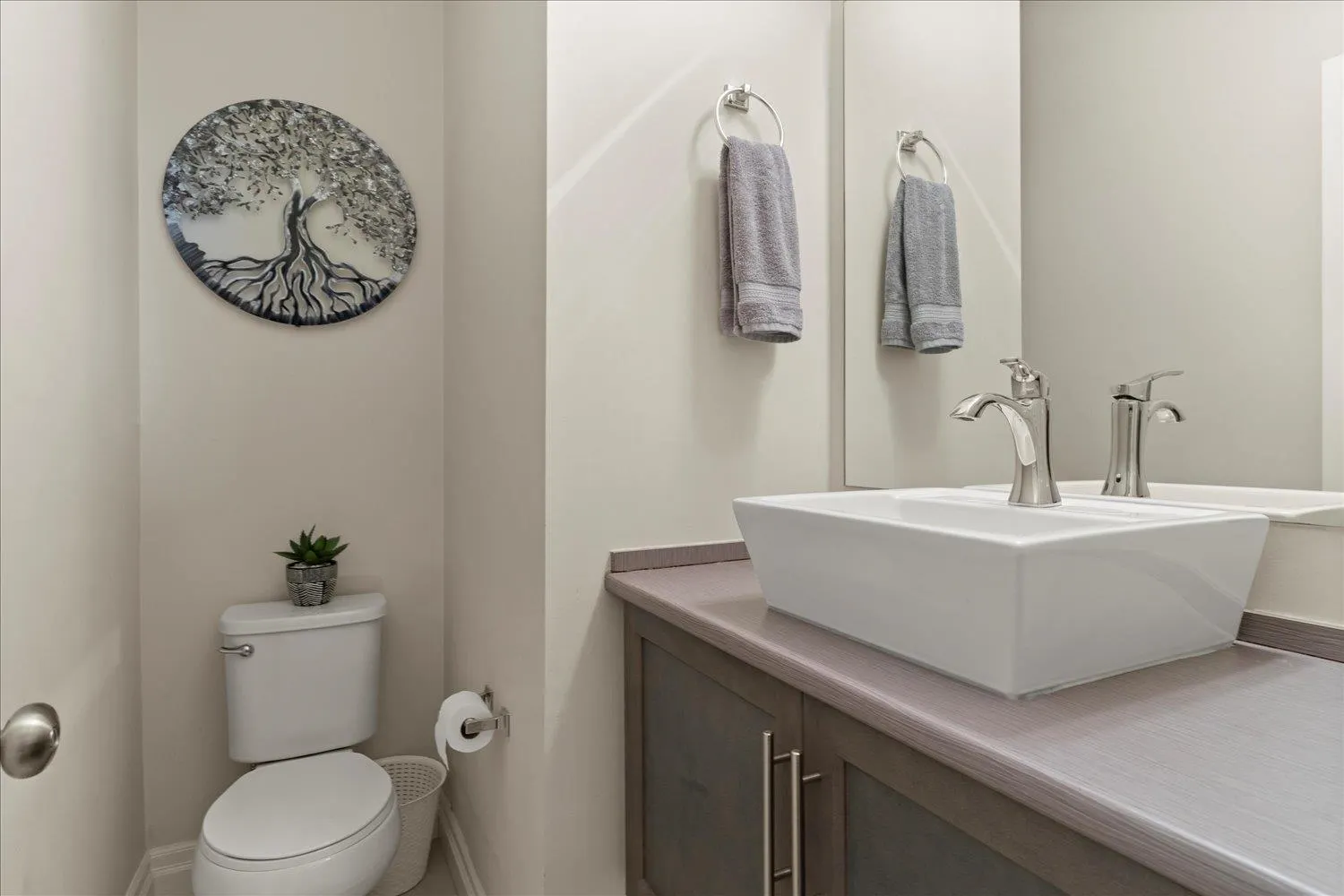 62 6026 Lindeman Street