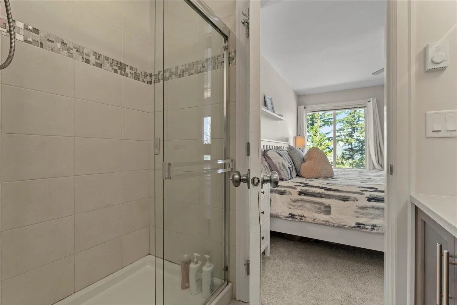 62 6026 Lindeman Street