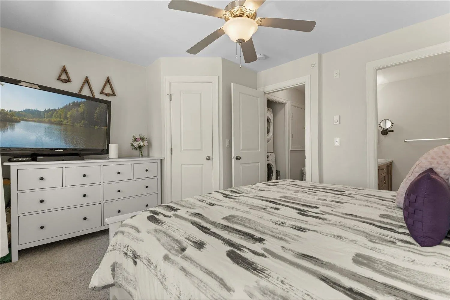 62 6026 Lindeman Street