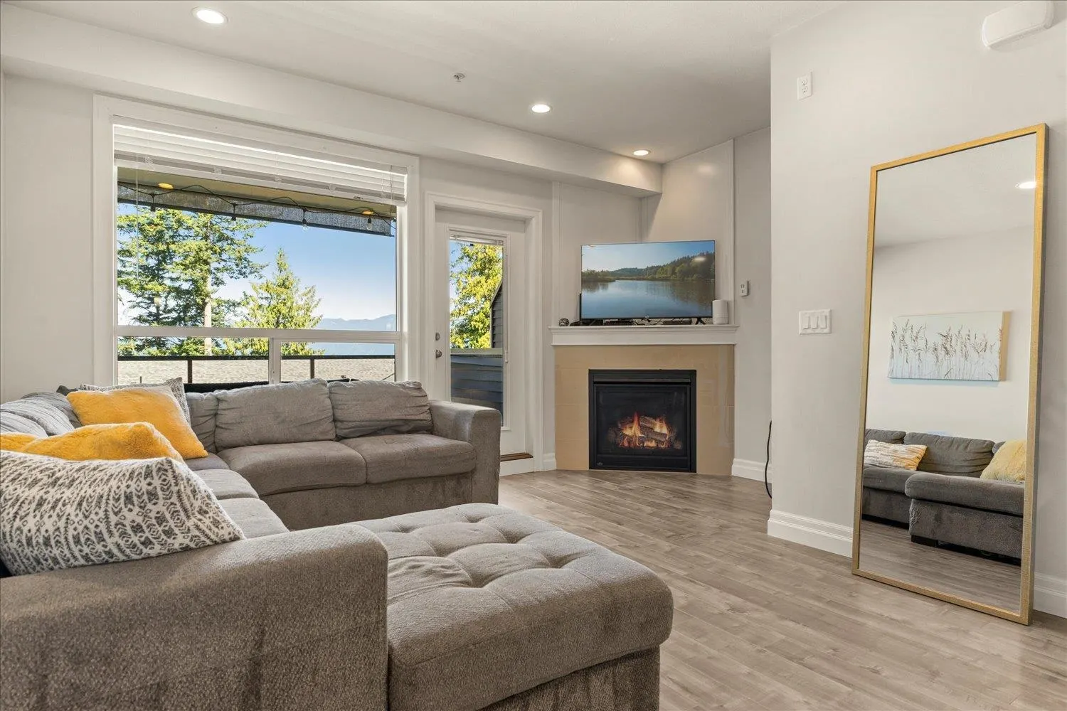 62 6026 Lindeman Street