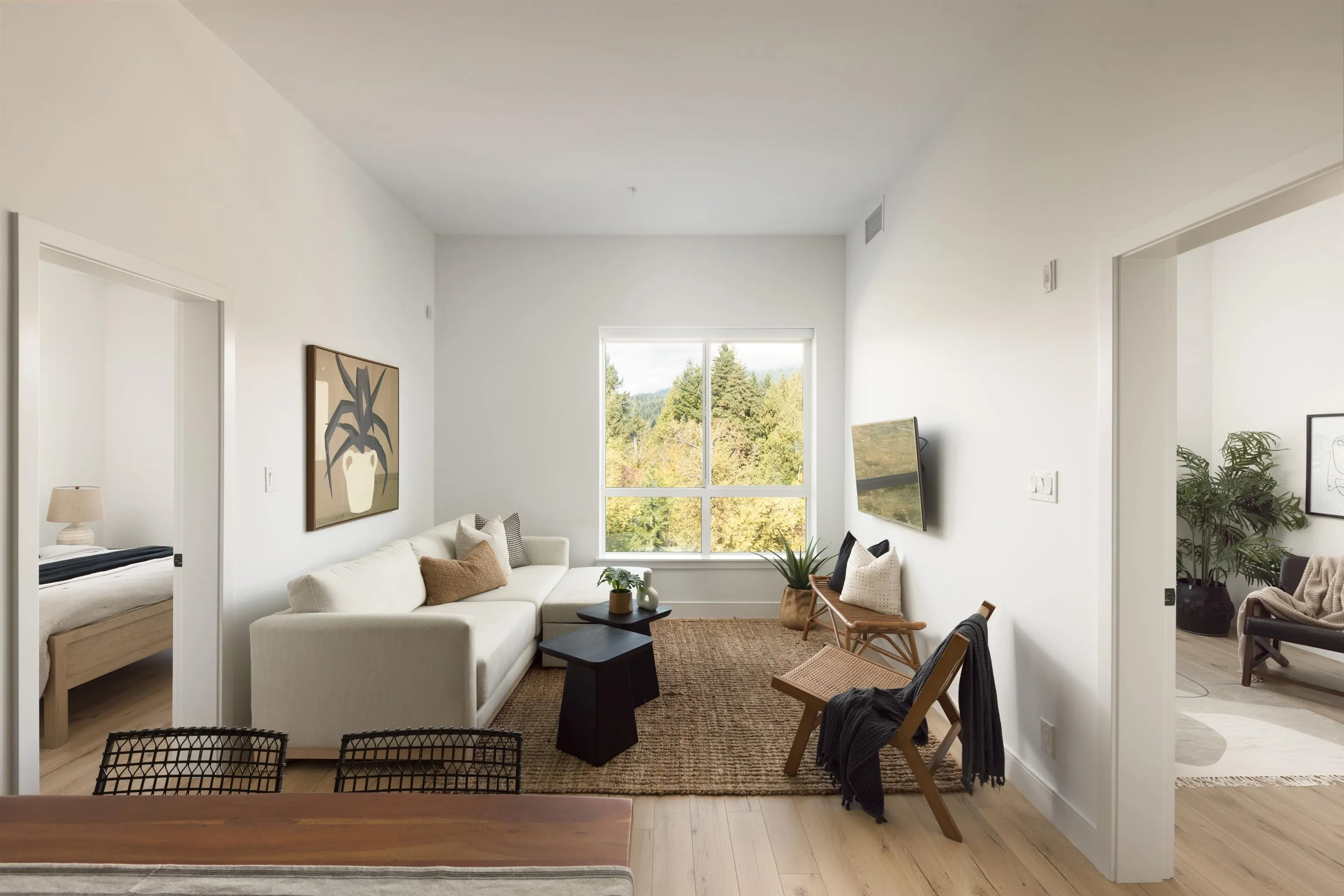 618 3131 Murray Street