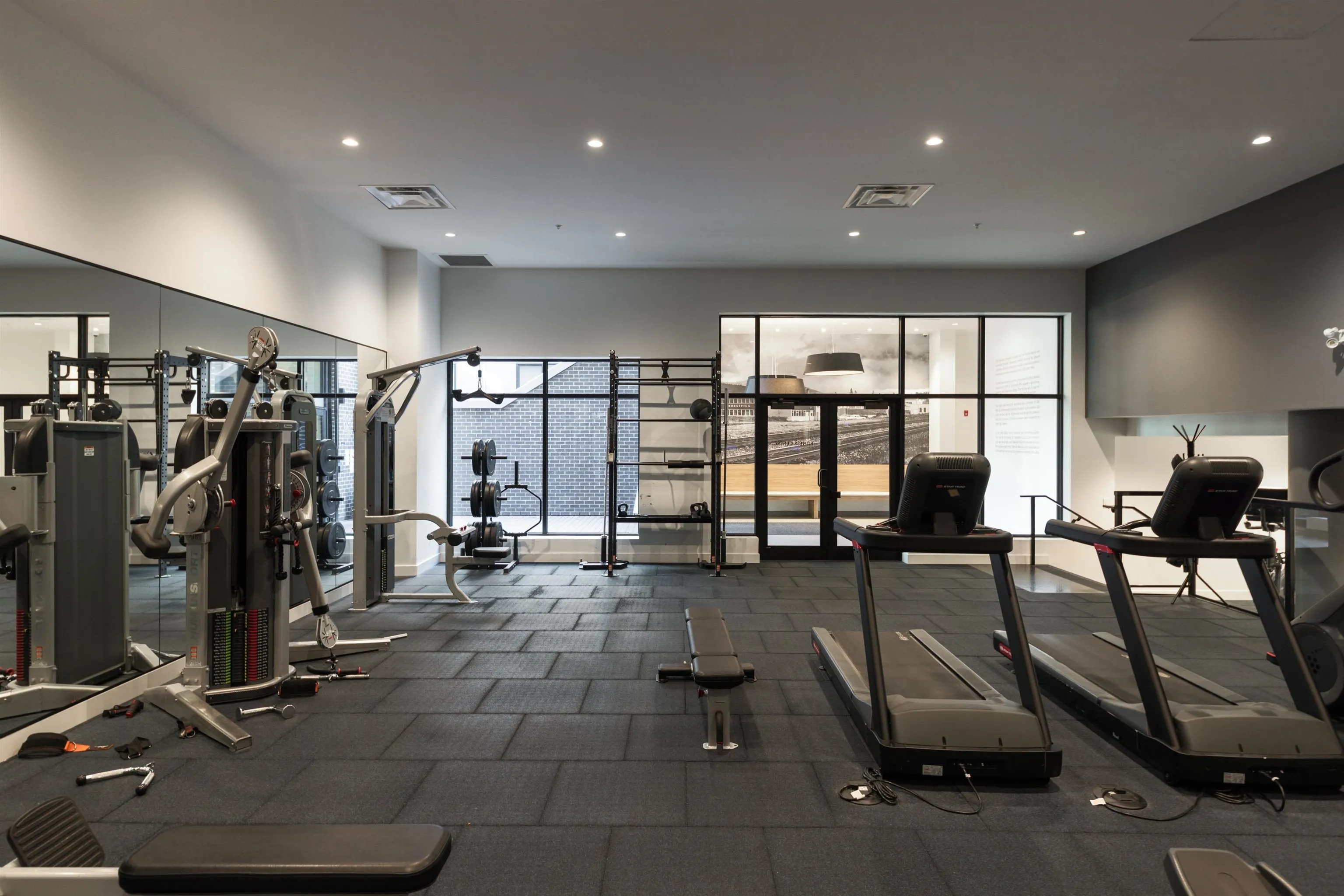 618 3131 Murray Street