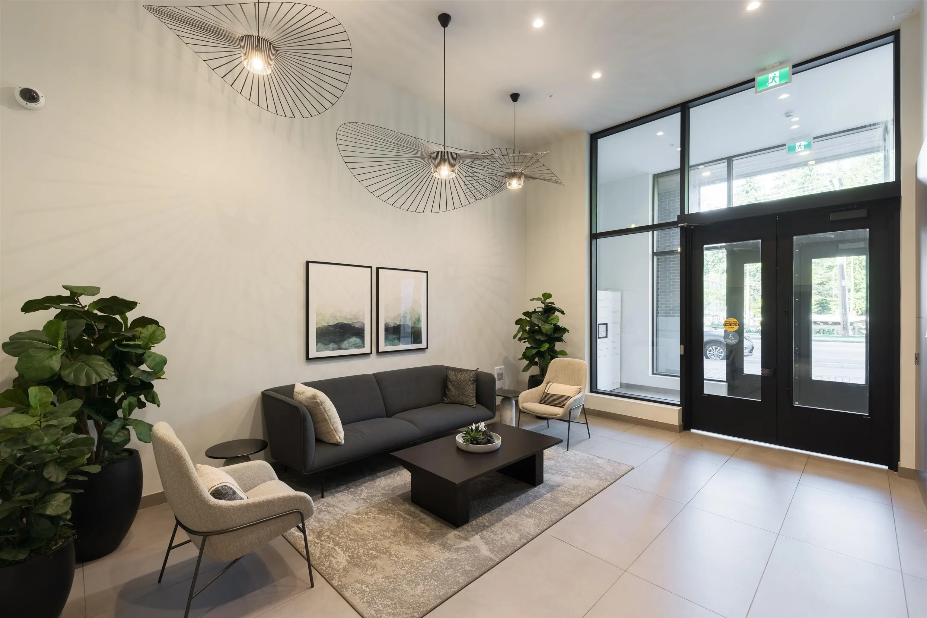 618 3131 Murray Street