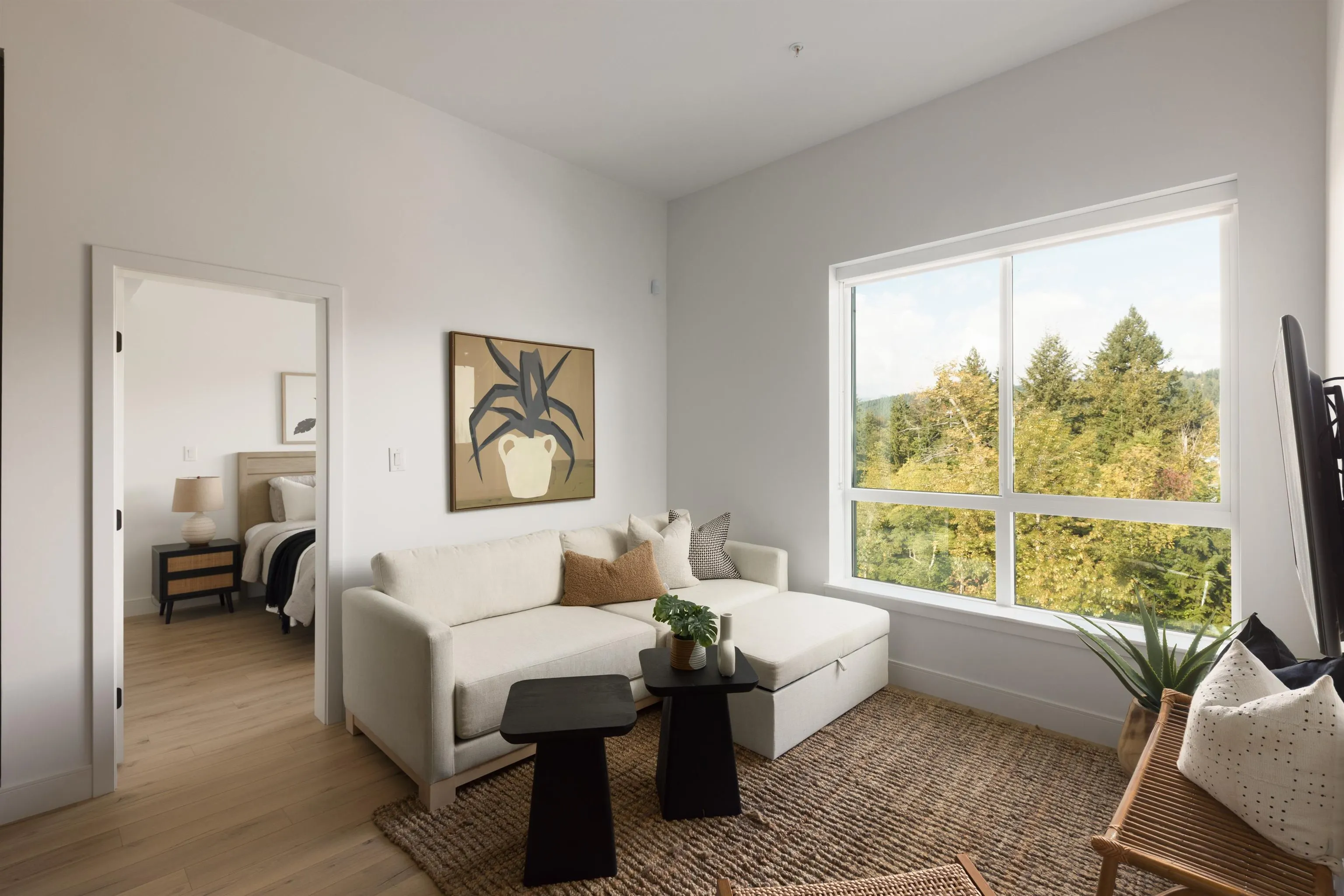 618 3131 Murray Street