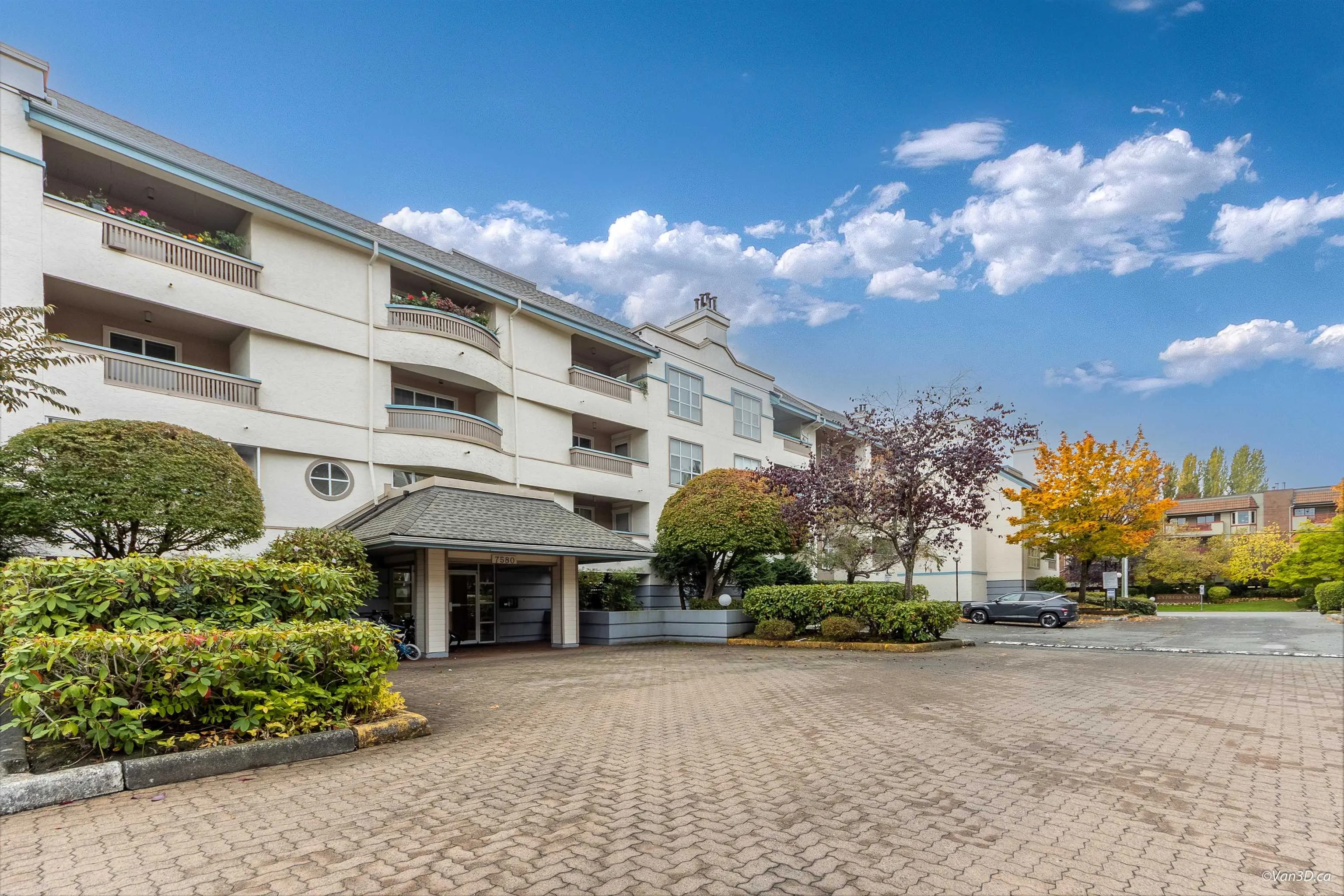 310 7580 Minoru Boulevard