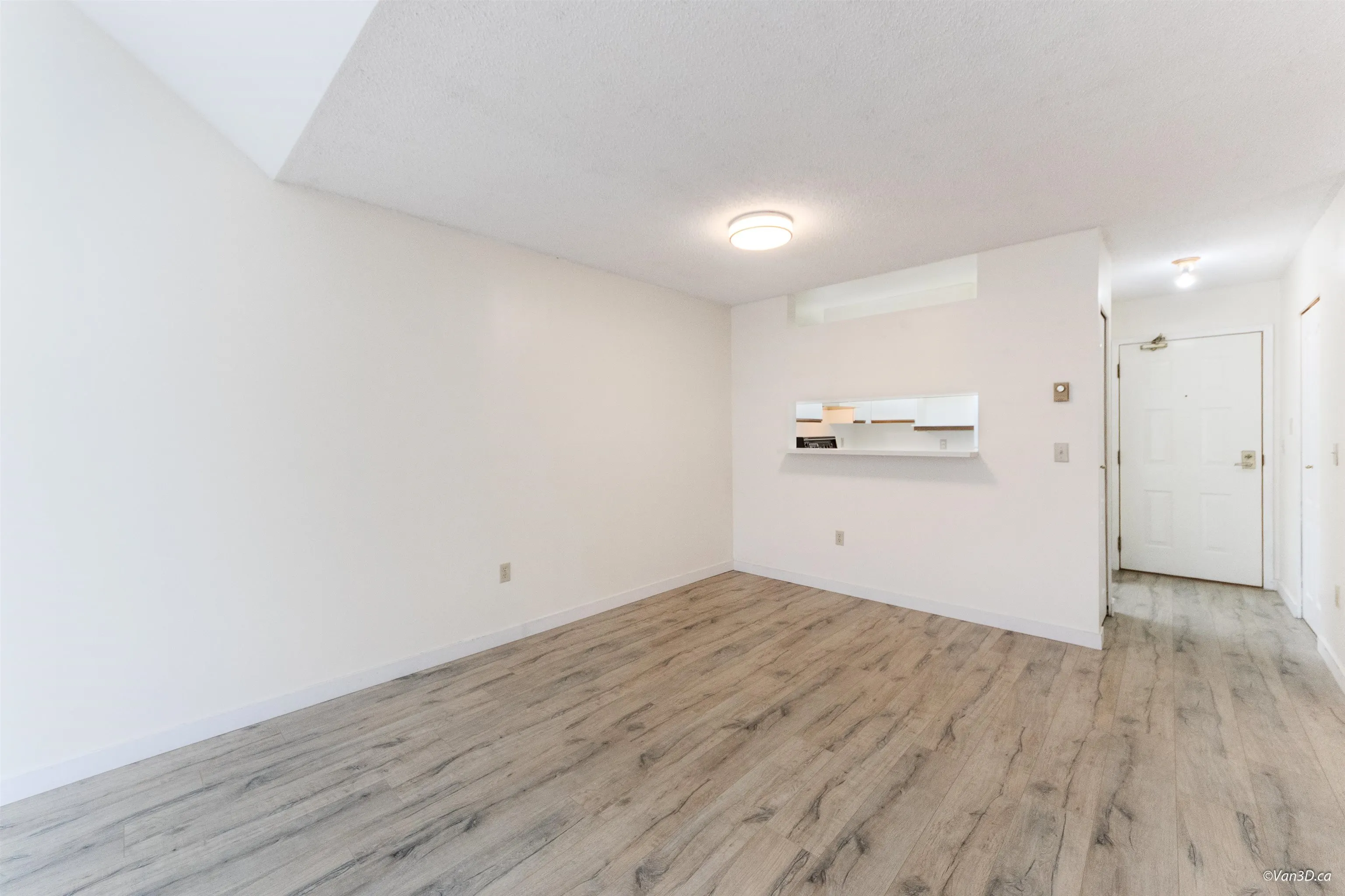 310 7580 Minoru Boulevard