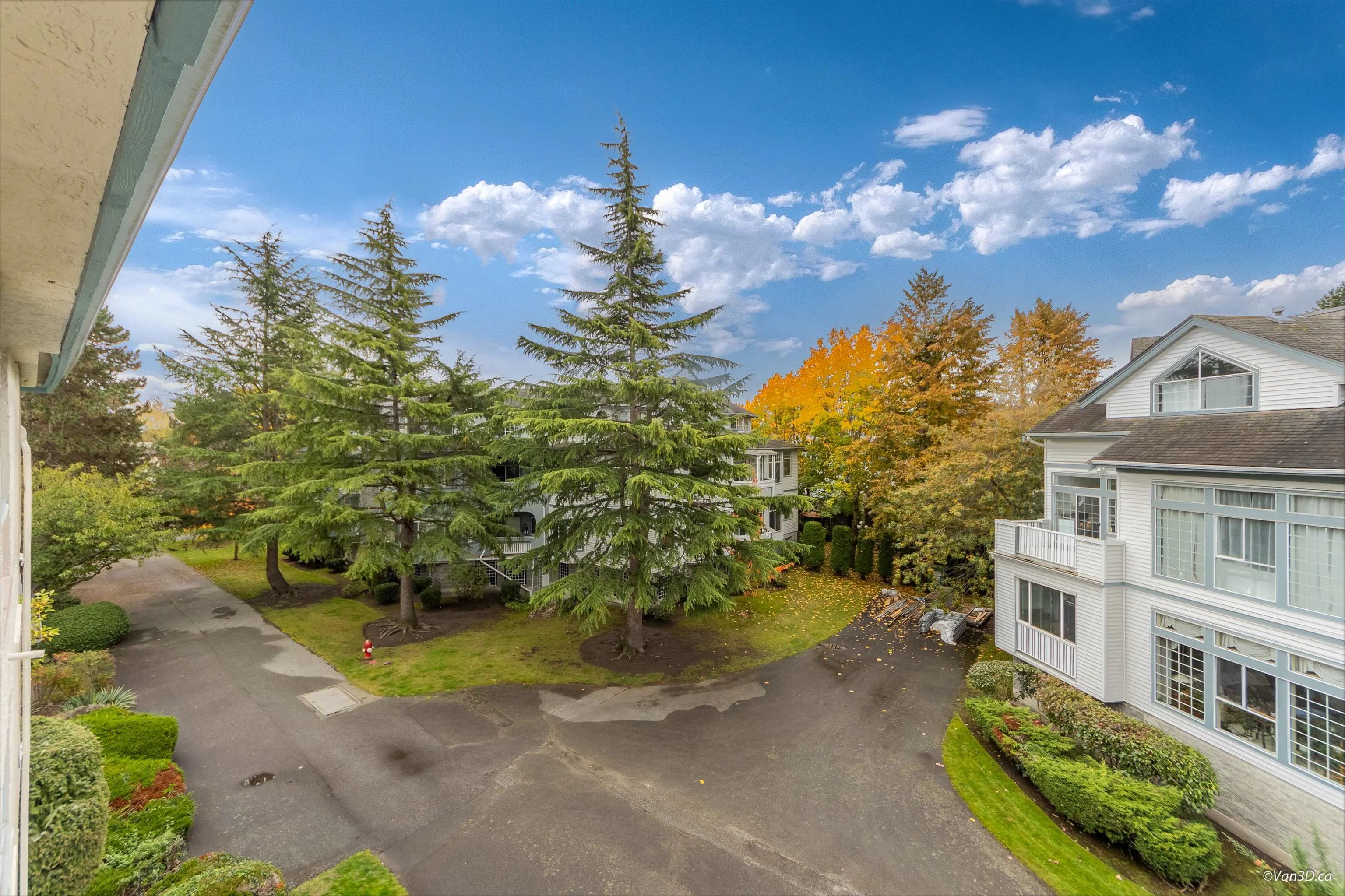 310 7580 Minoru Boulevard