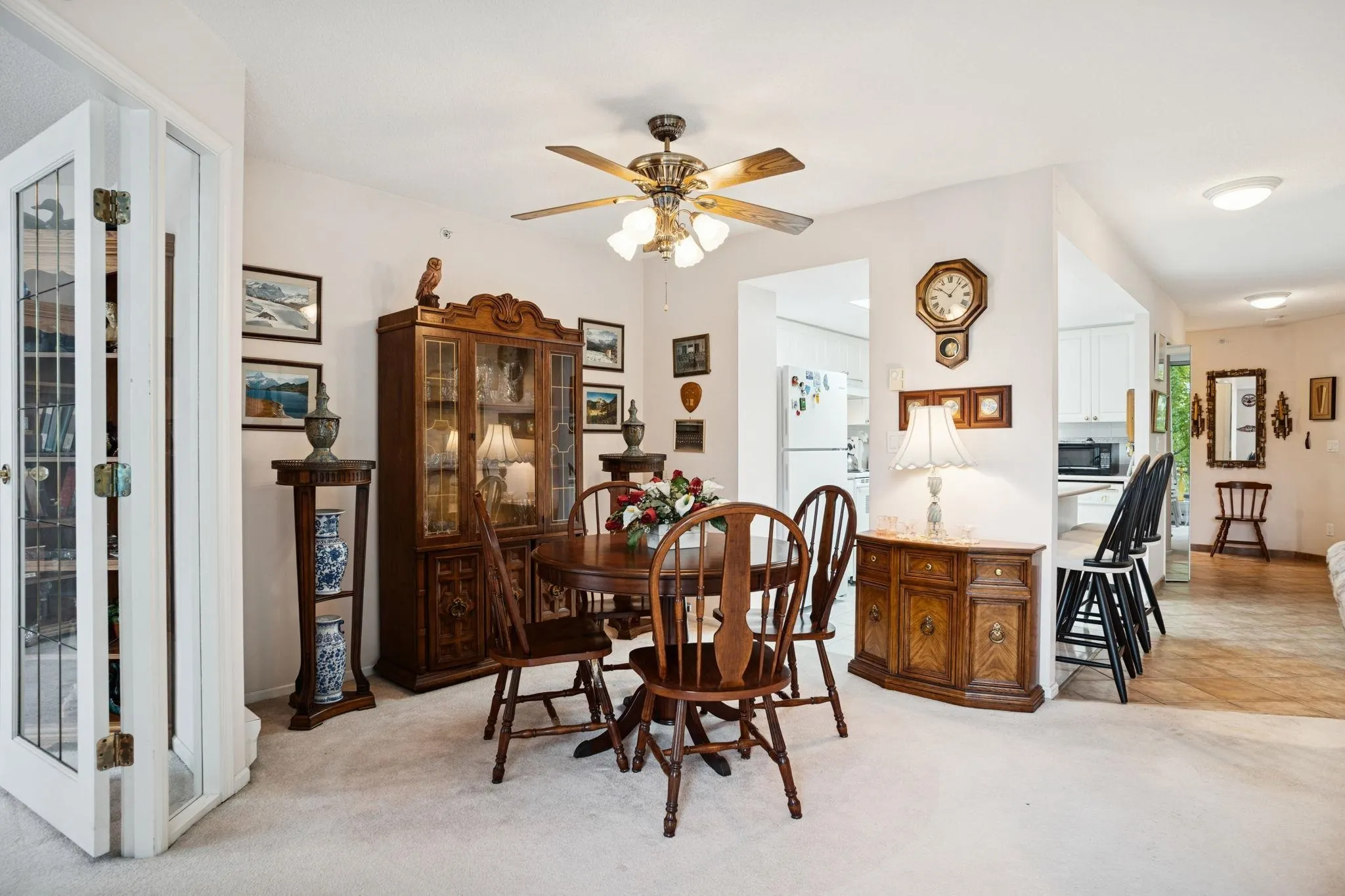 305 739 Princess Street