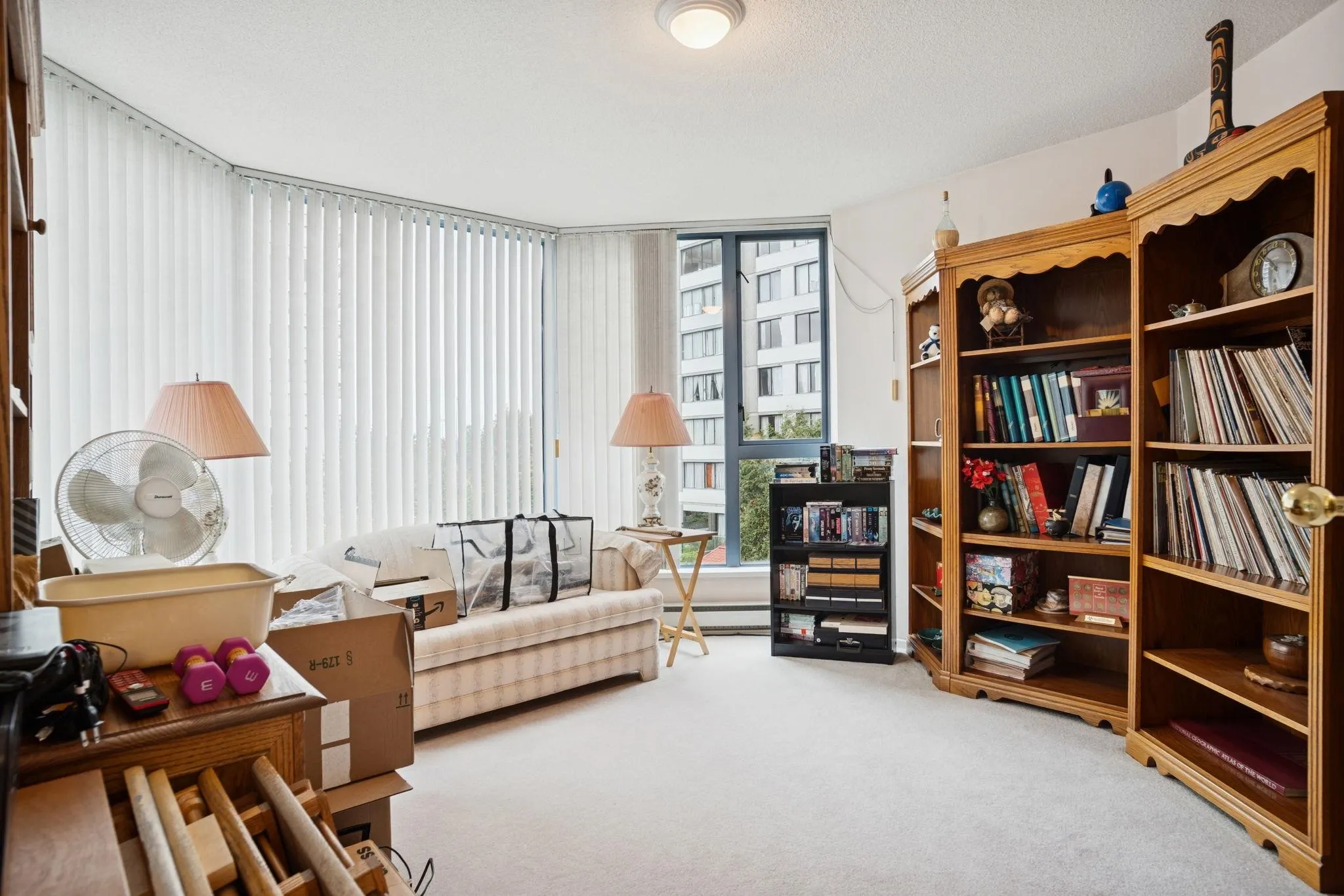 305 739 Princess Street