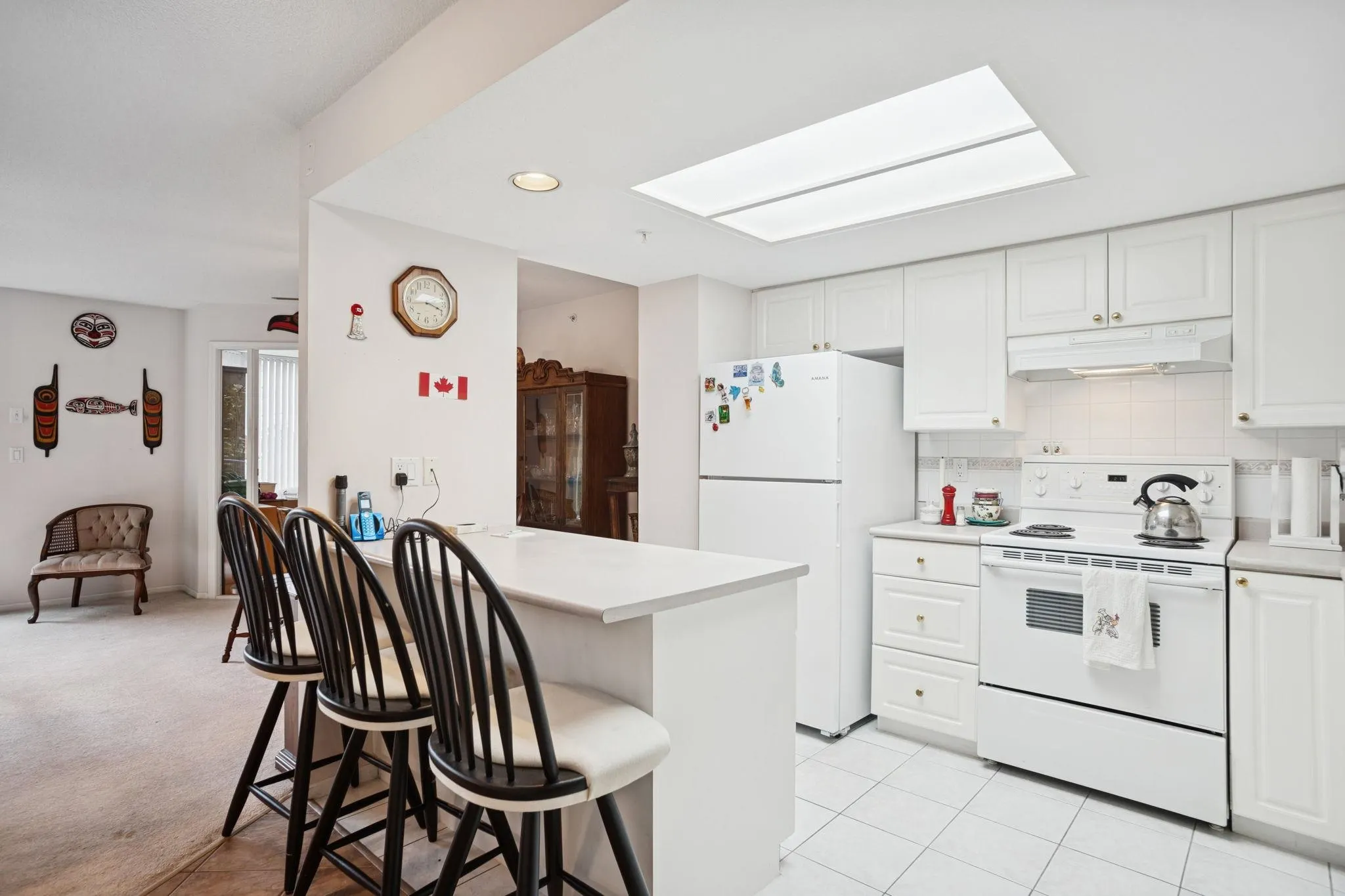 305 739 Princess Street