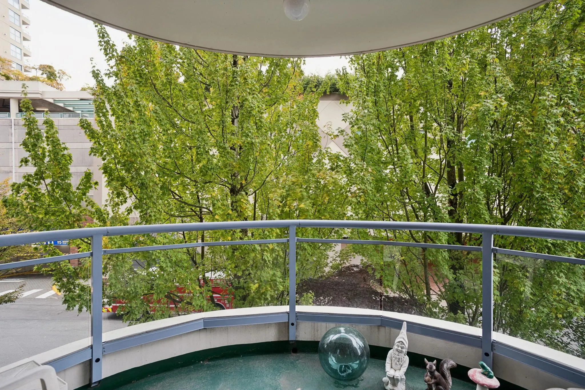 305 739 Princess Street