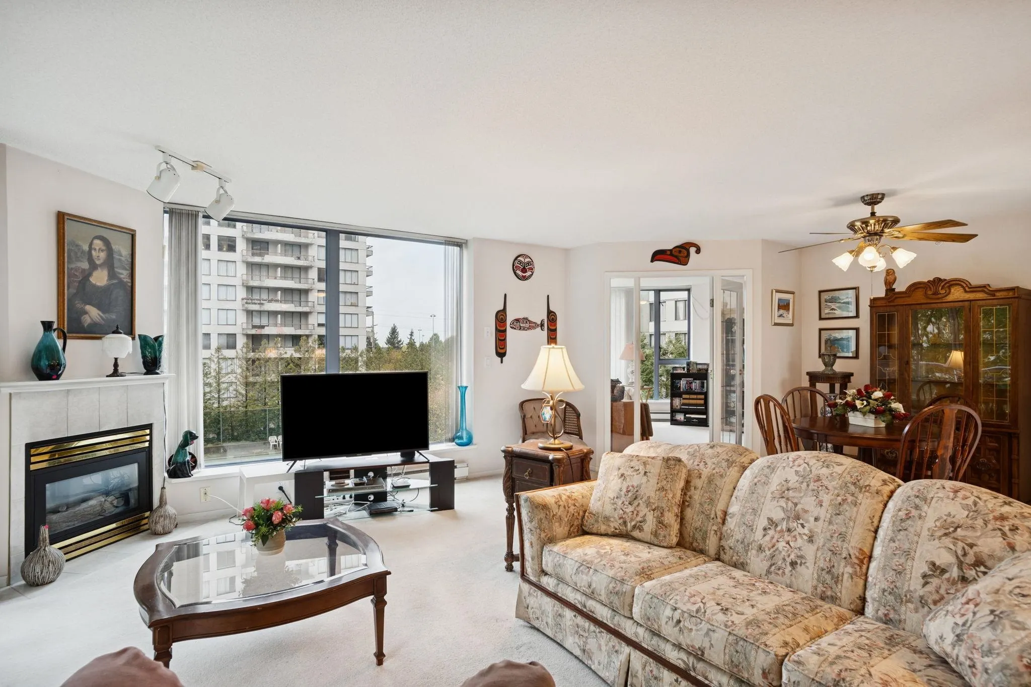 305 739 Princess Street