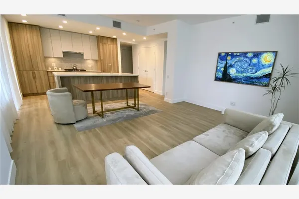 103 2375 Emery Court