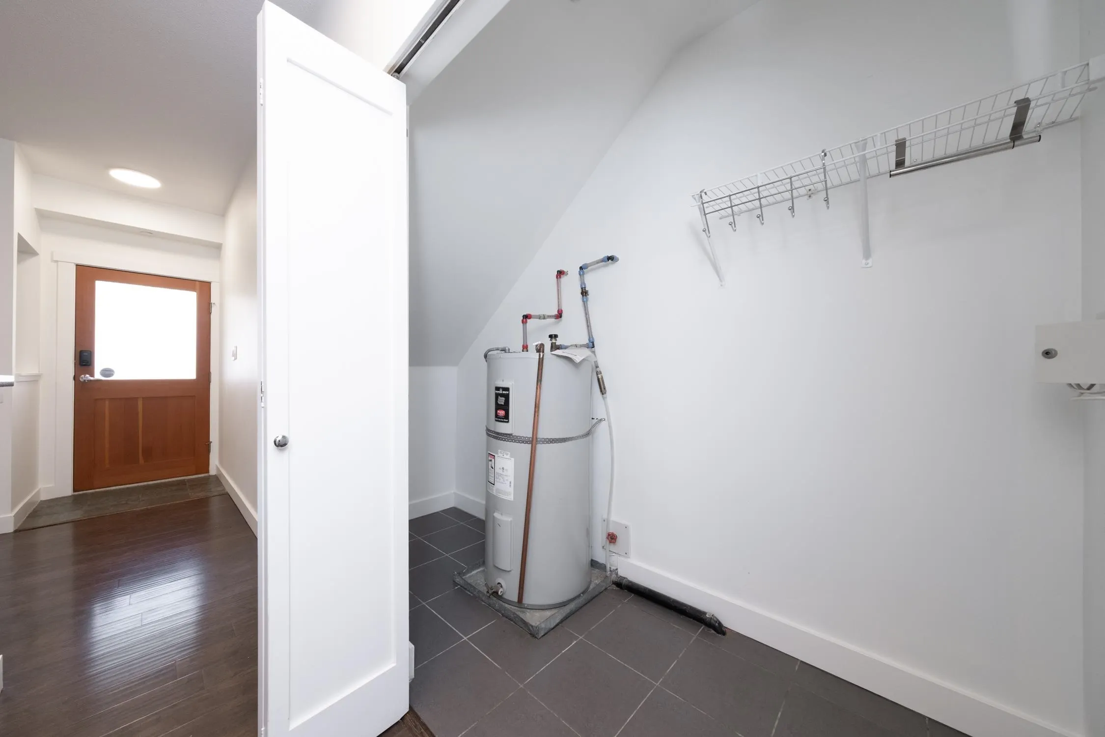 132 7388 Macpherson Avenue