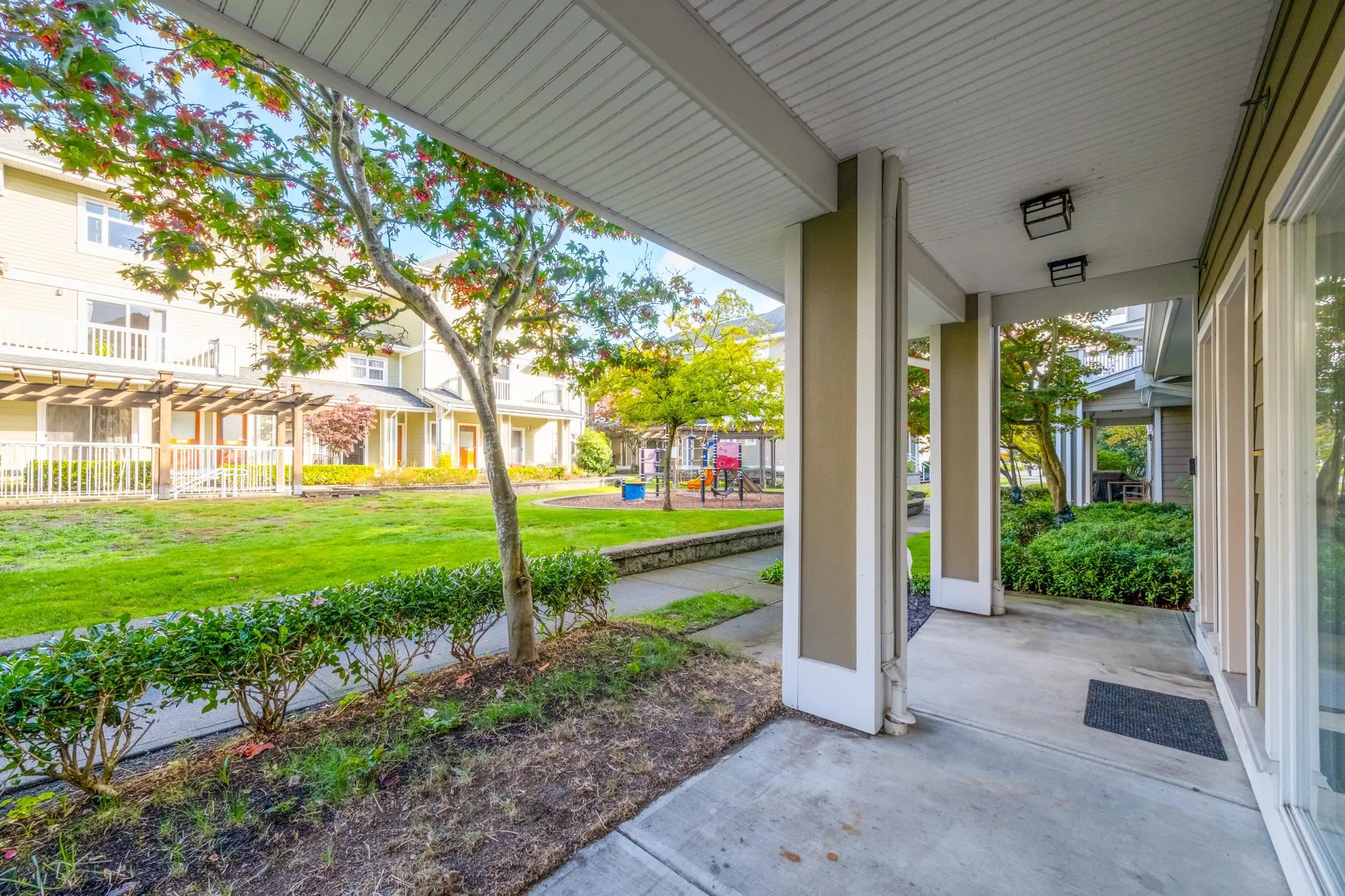 132 7388 Macpherson Avenue