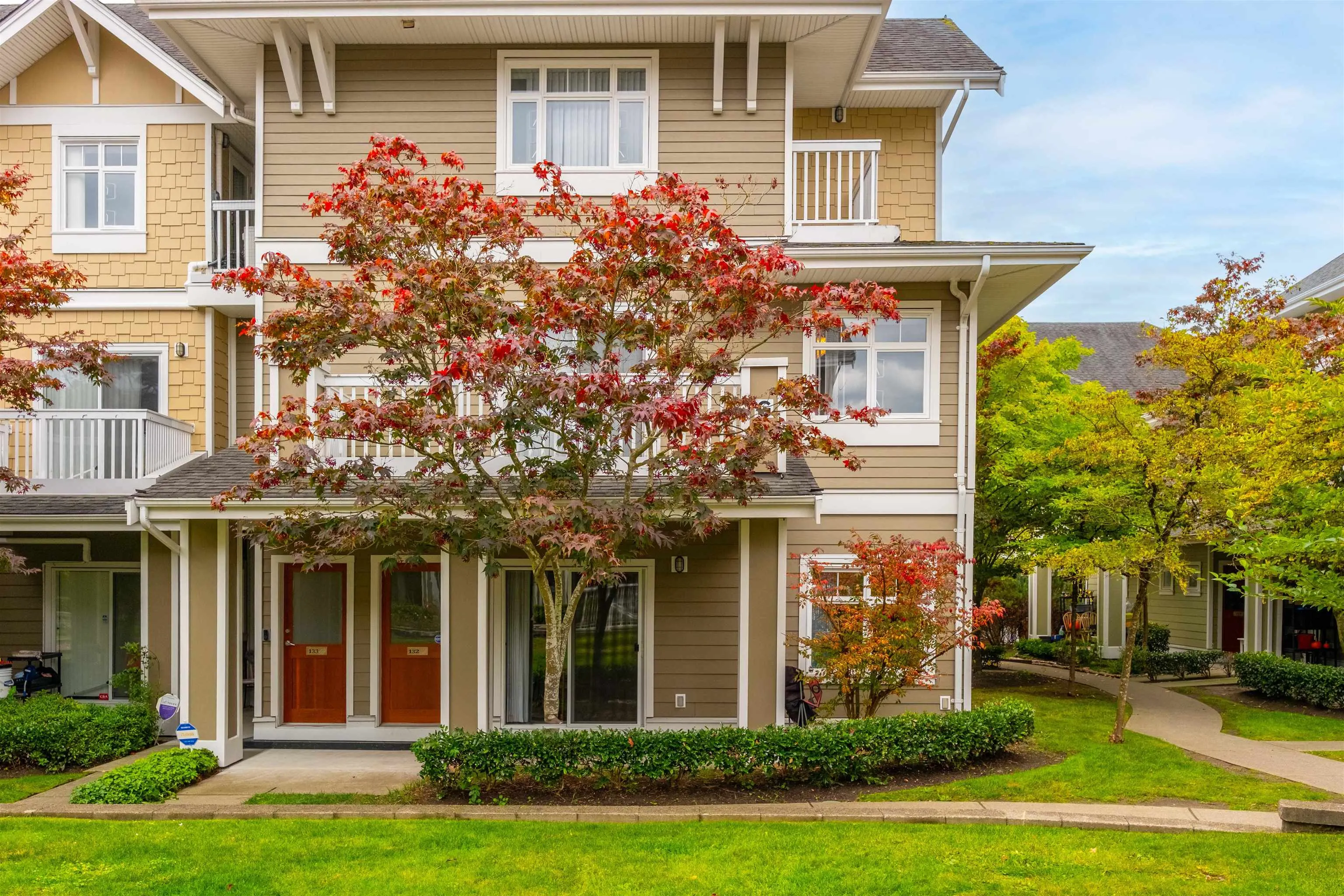 132 7388 Macpherson Avenue