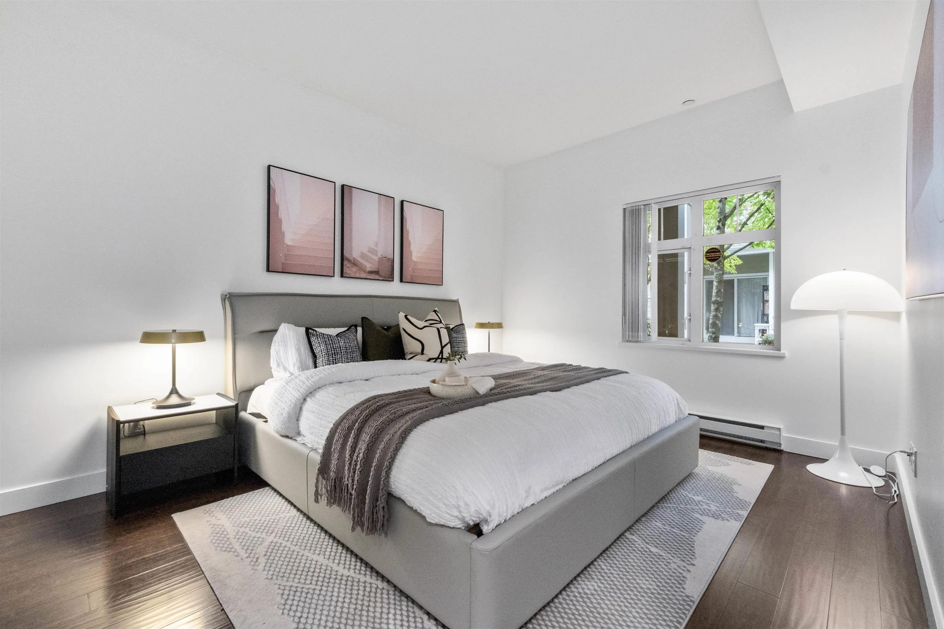 132 7388 Macpherson Avenue