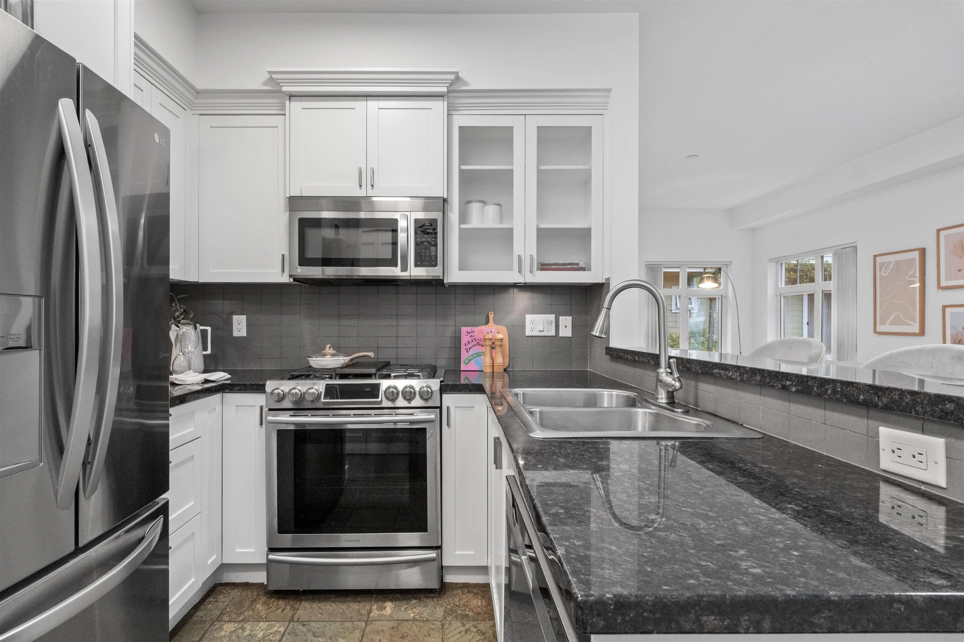 132 7388 Macpherson Avenue