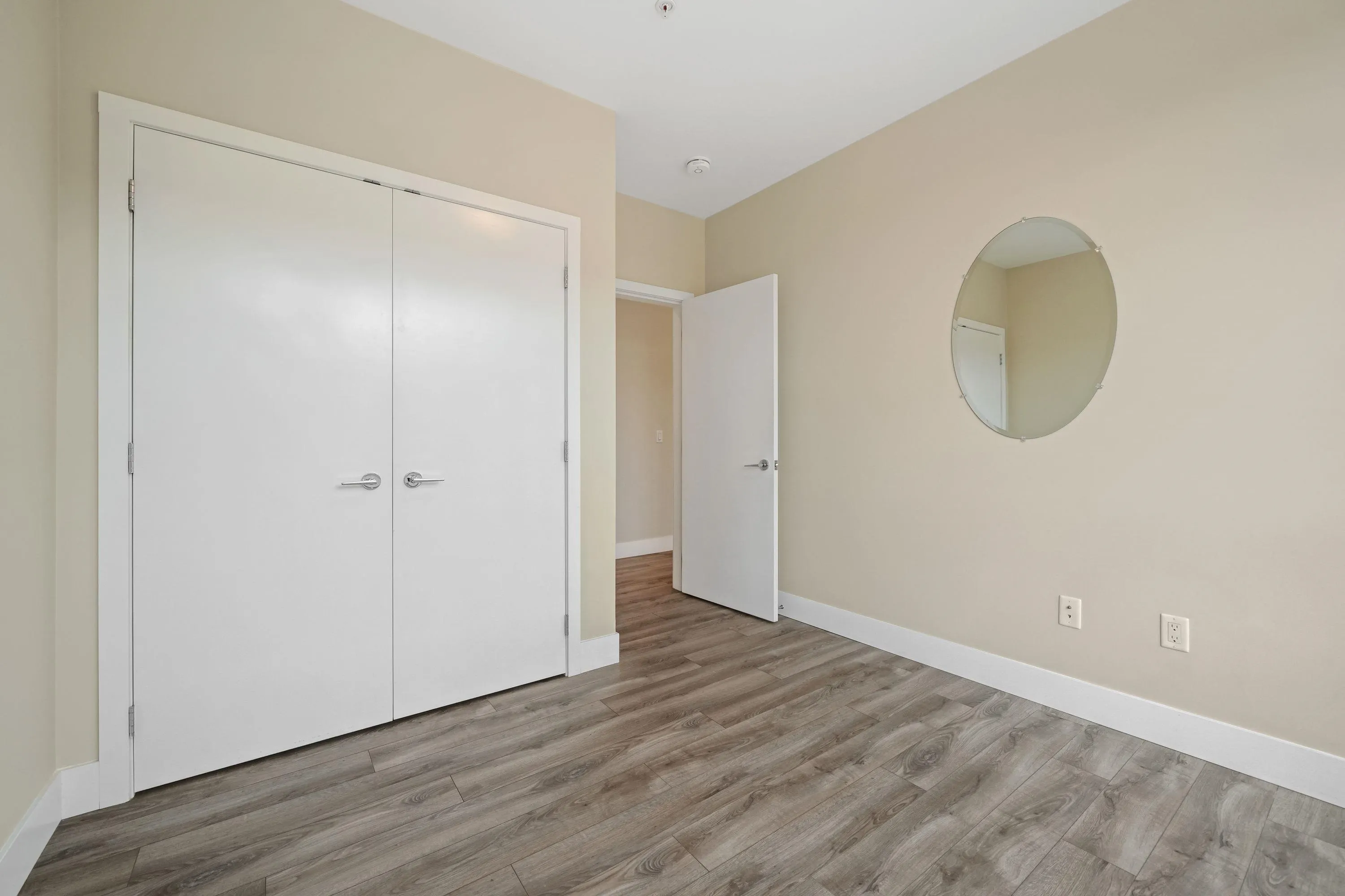 306 4307 Hastings Street