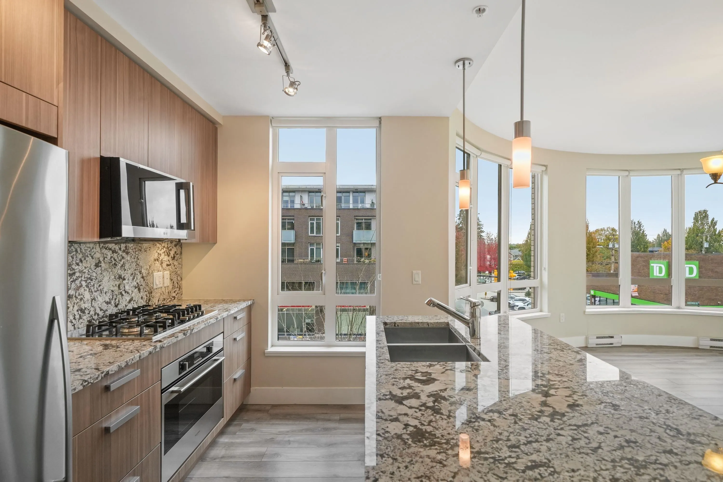 306 4307 Hastings Street