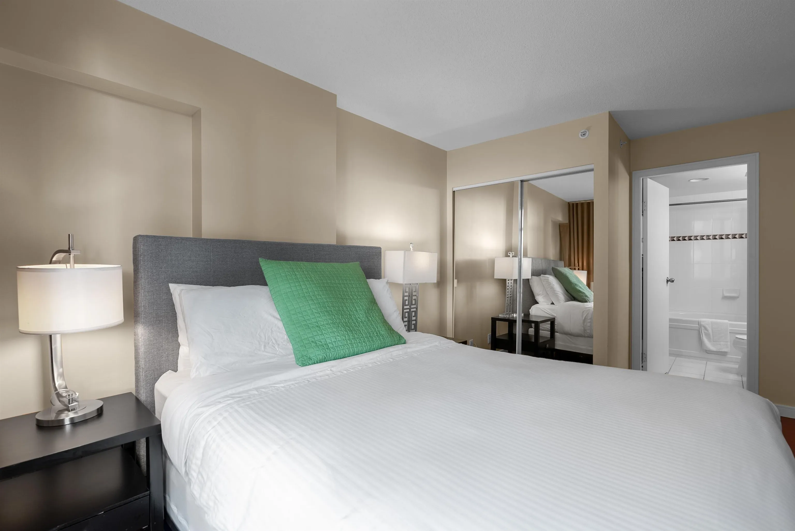 1004 1288 Alberni Street