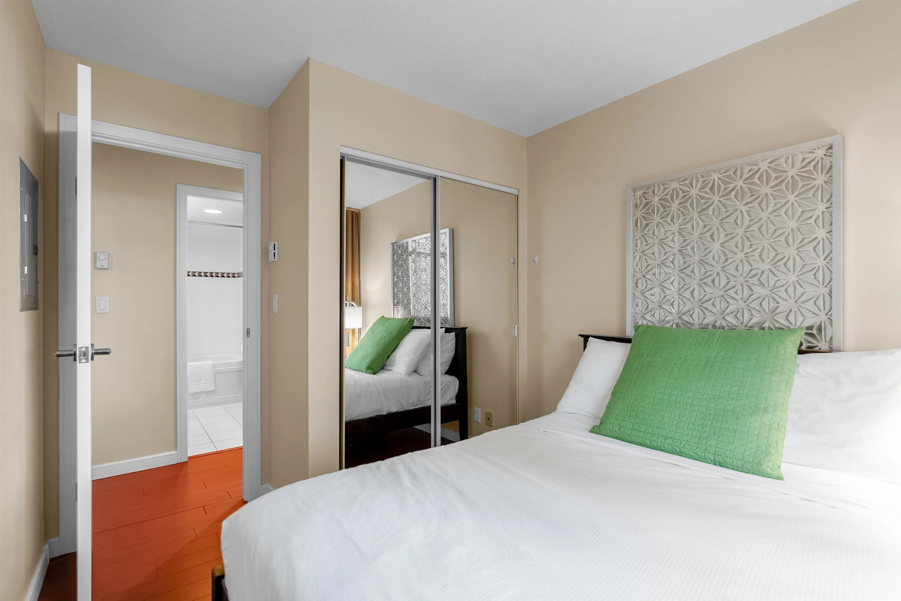 1004 1288 Alberni Street