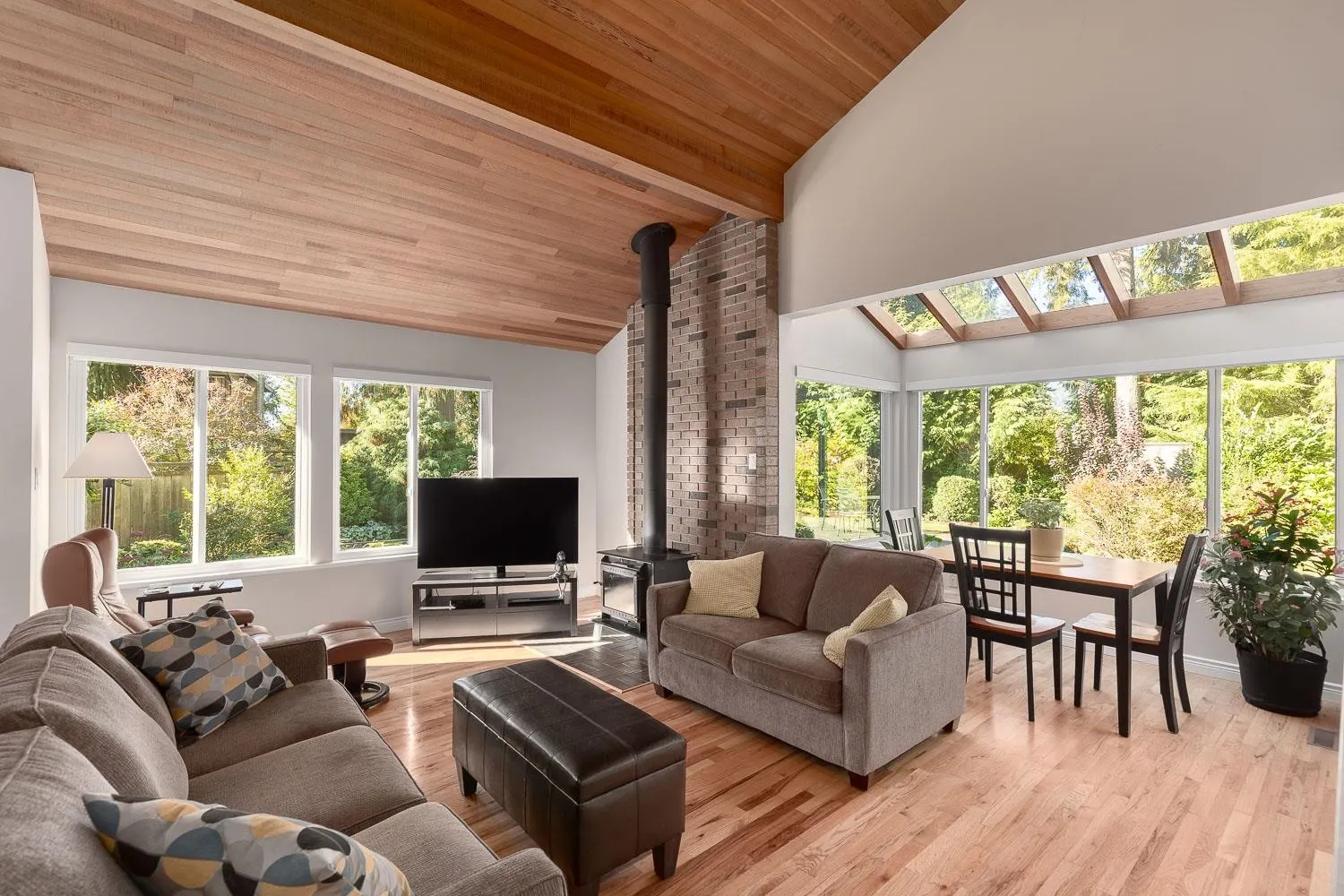 4132 Virginia Crescent