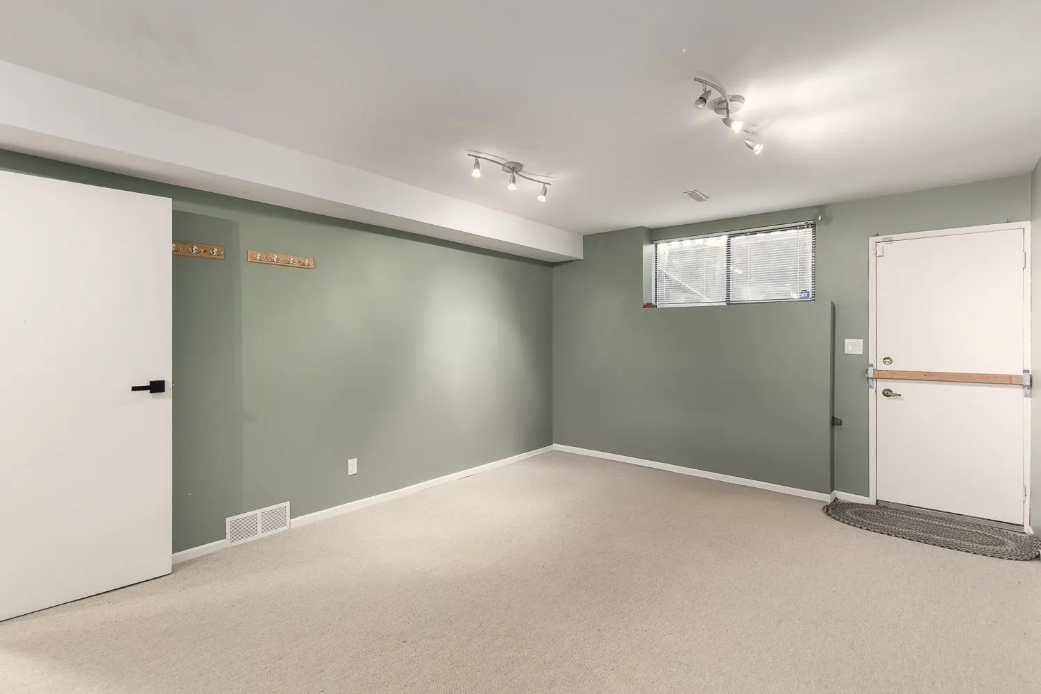 4132 Virginia Crescent