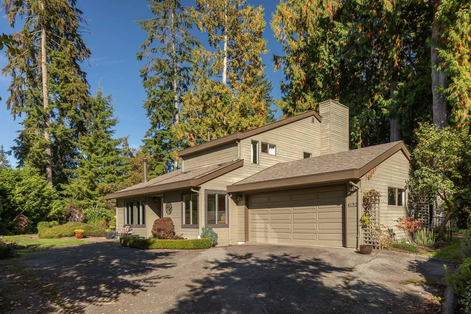 4132 Virginia Crescent