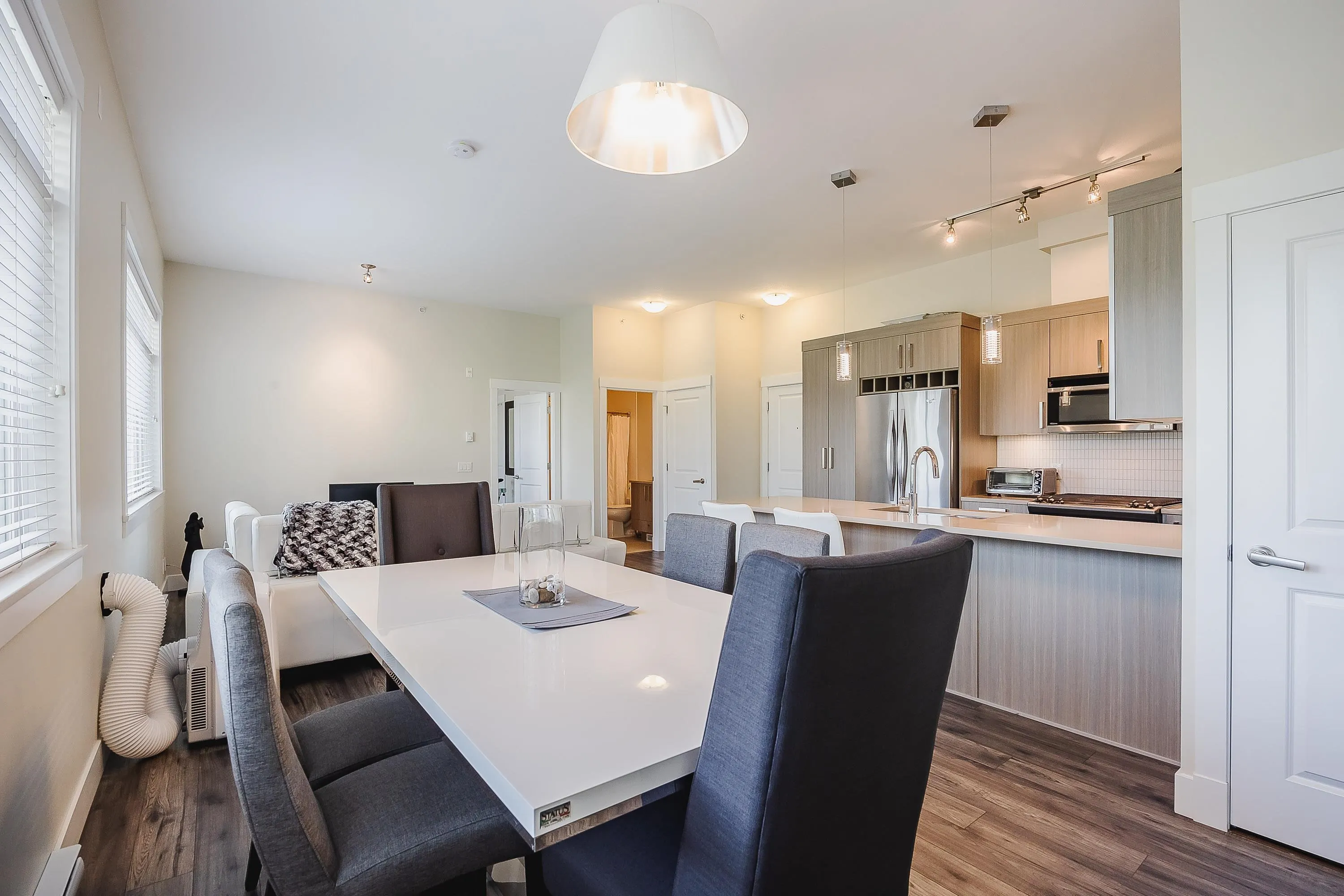 409 22327 River Road