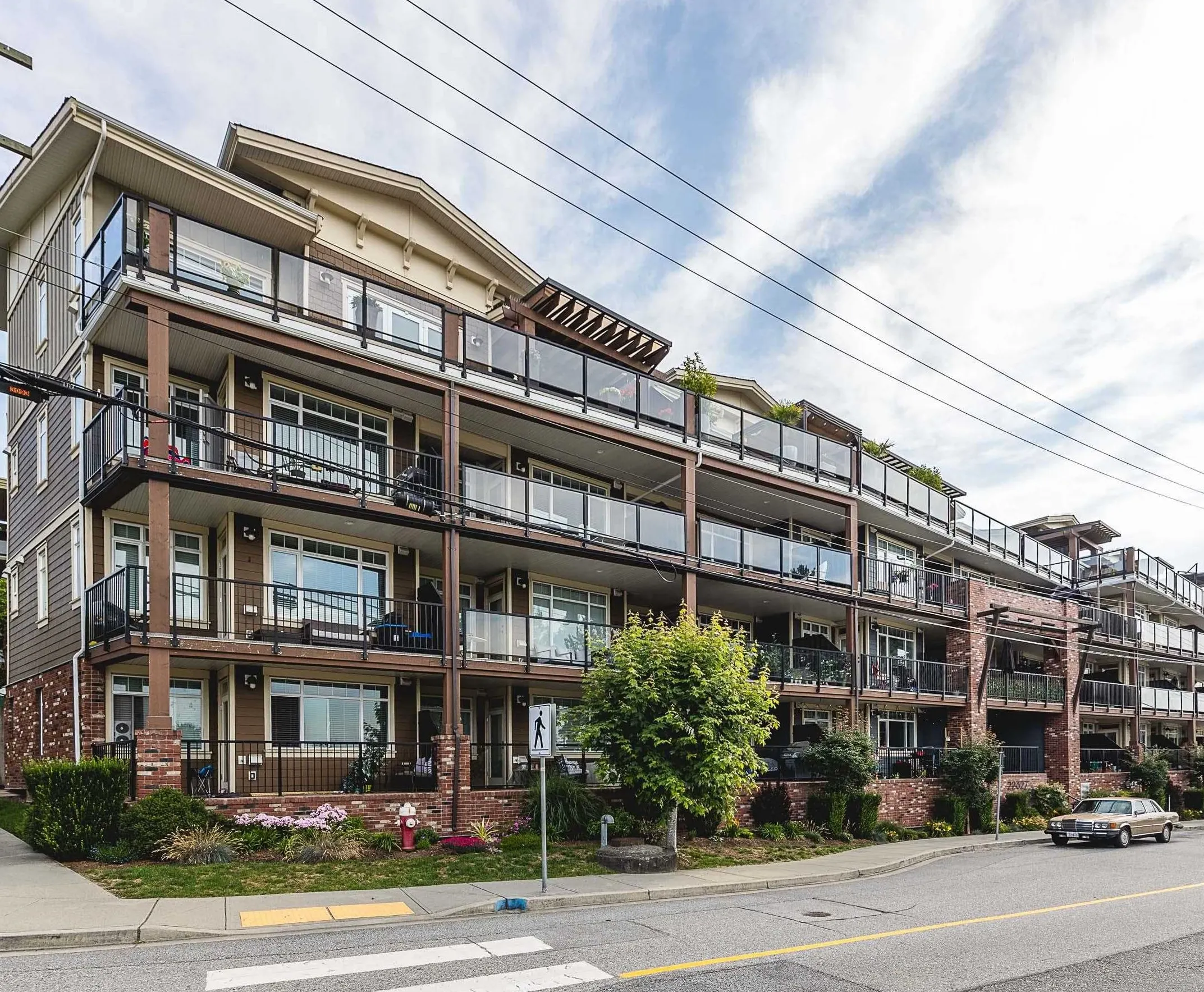 409 22327 River Road