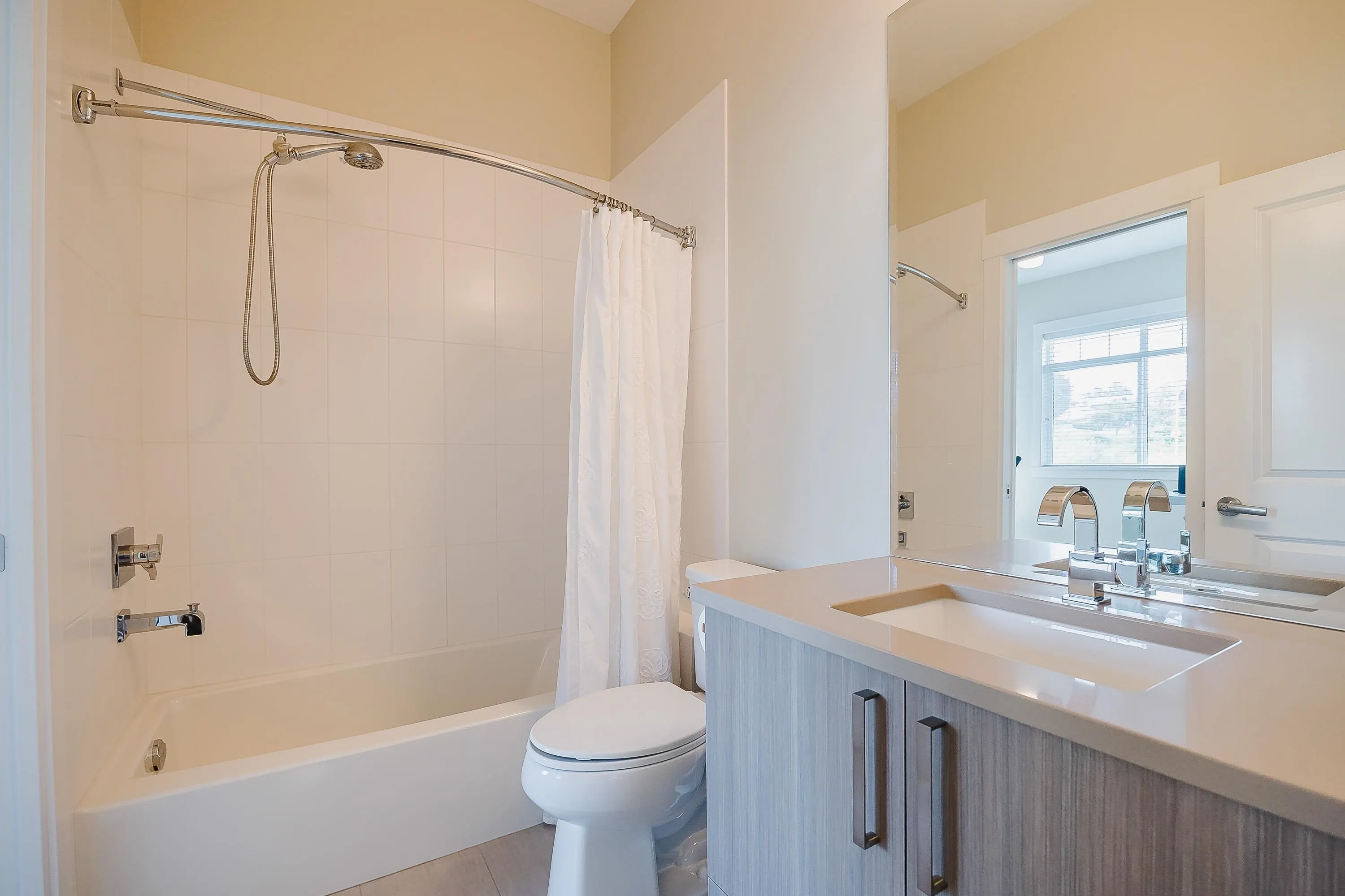 409 22327 River Road