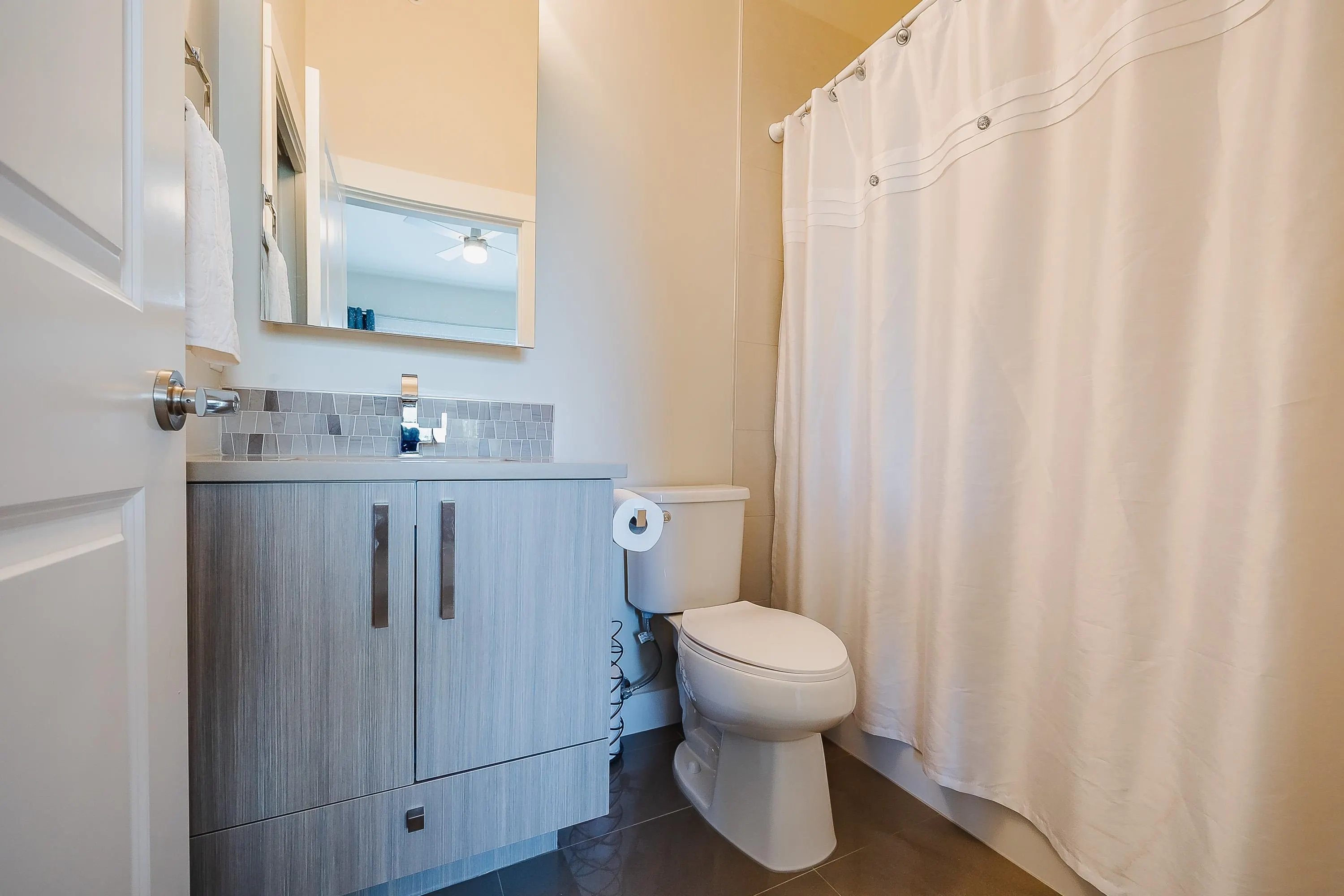 409 22327 River Road